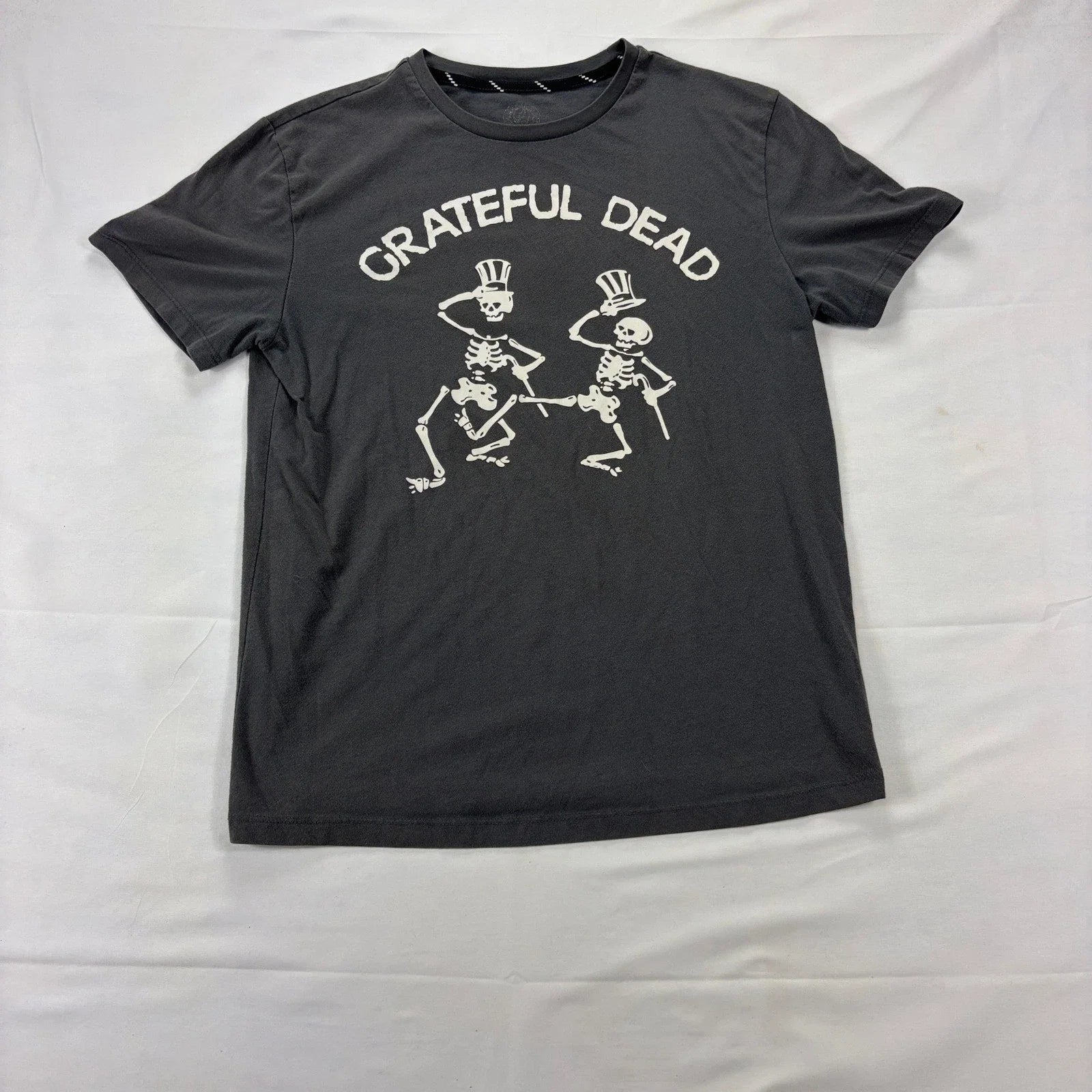 Grateful Dead Dancing Skeletons Graphic Band T-Shirt Small Charcoal Gray Rock Unisex T-shirt, Sweatshirt, Hoodie, Long Sleeve Tee - T-Shirt, Sweatshirt, Hoodie