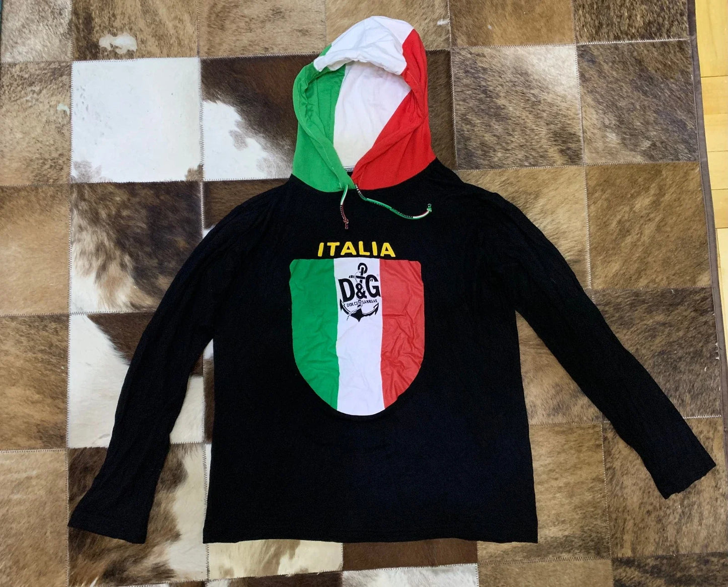 Dolce & Gabbana D&G Italia Hooded Long Sleeve T-Shirt Size M Made in Italy Flag Unisex T-shirt, Sweatshirt, Hoodie, Long Sleeve Tee - T-Shirt, Sweatshirt, Hoodie