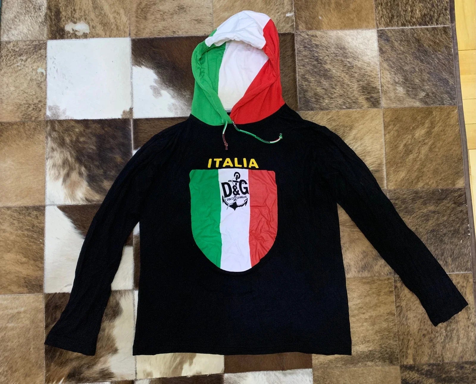 Dolce & Gabbana D&G Italia Hooded Long Sleeve T-Shirt Size M Made in Italy Flag Unisex T-shirt, Sweatshirt, Hoodie, Long Sleeve Tee - T-Shirt, Sweatshirt, Hoodie