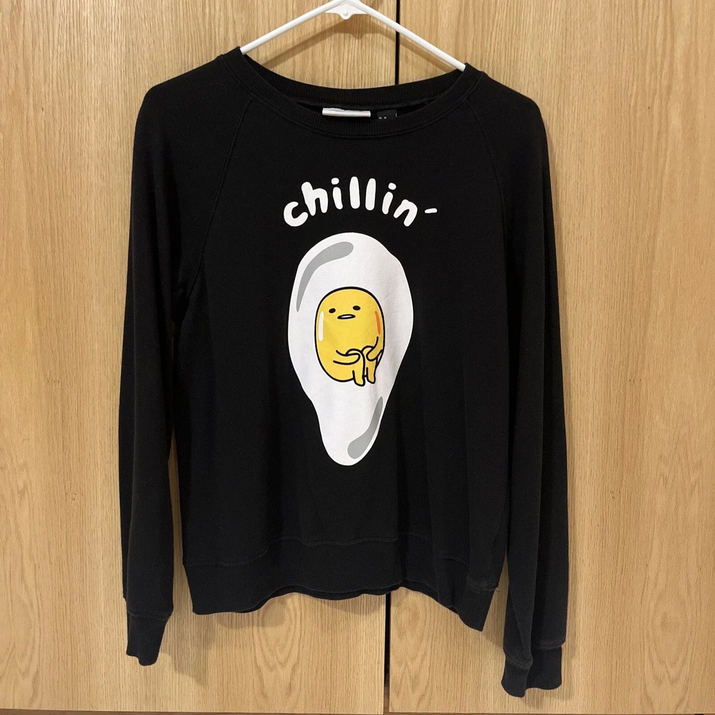 Pre-owned Gudetama Lazy Egg Logo Print Sweater Shirt Black Unisex Size M Unisex T-shirt, Sweatshirt, Hoodie, Long Sleeve Tee - T-Shirt, Sweatshirt, Hoodie