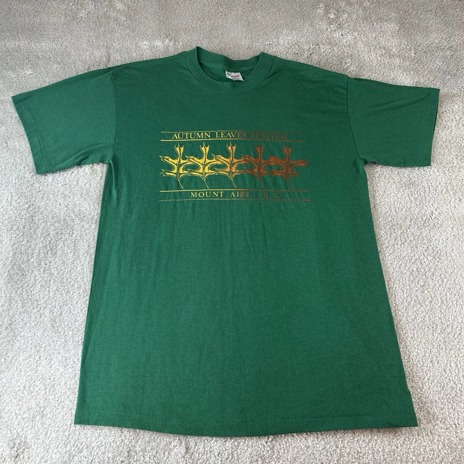 Vintage 80s Autumn Leaves Festival Mount Airy North Carolina Fall T-Shirt XL Unisex T-shirt, Sweatshirt, Hoodie, Long Sleeve Tee - T-Shirt, Sweatshirt, Hoodie