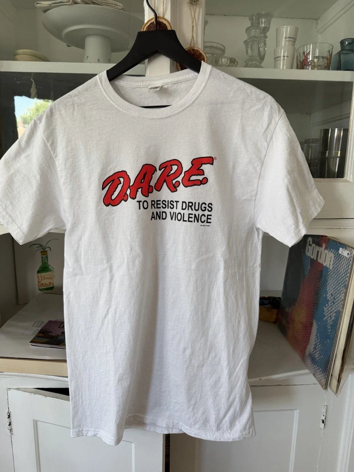 D.A.R.E. Men's T-Shirt Medium White DARE Tee Resist Drugs and Alcohol Retro Y2K Unisex T-shirt, Sweatshirt, Hoodie, Long Sleeve Tee - T-Shirt, Sweatshirt, Hoodie