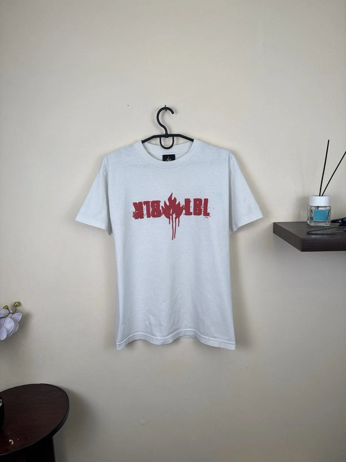 VTG Black Label T shirt Skateboarding White sz M Streetwear Fire Unisex T-shirt, Sweatshirt, Hoodie, Long Sleeve Tee - T-Shirt, Sweatshirt, Hoodie