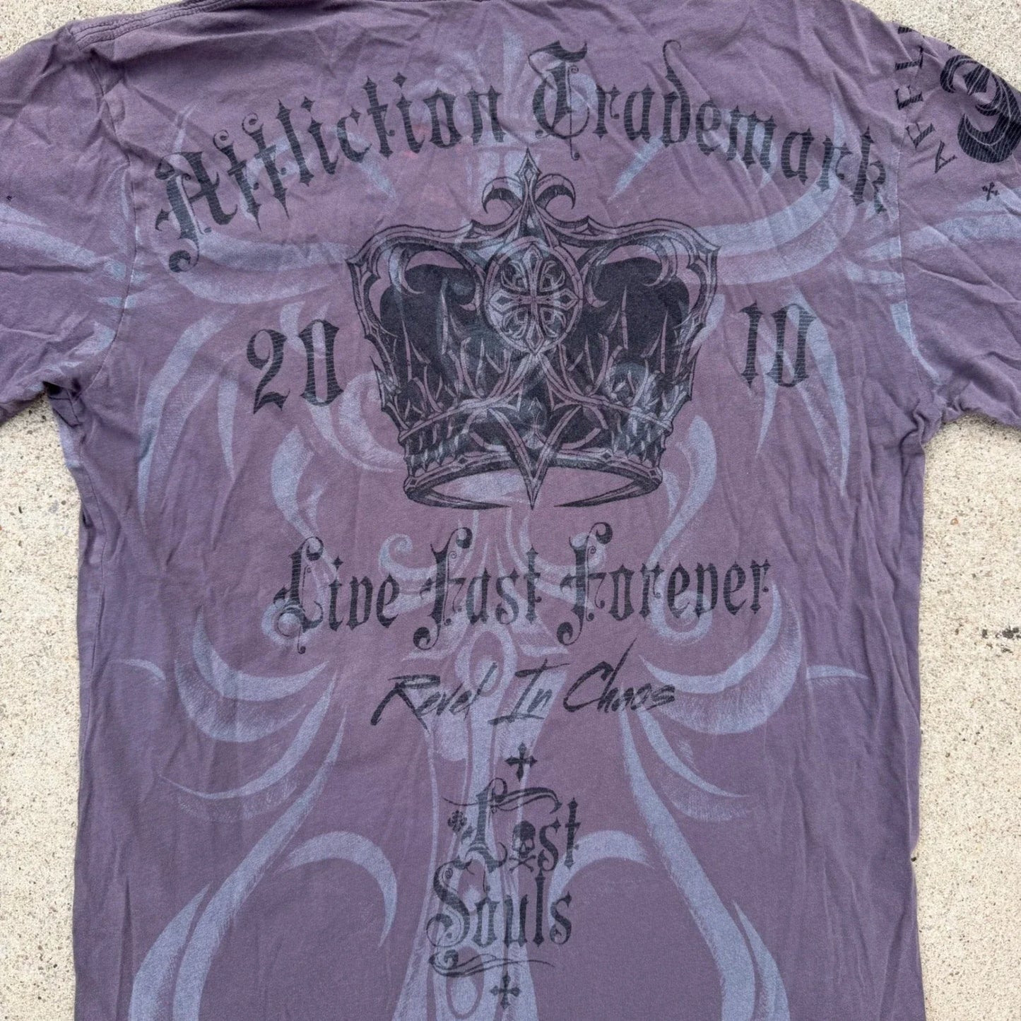 Affliction | Lost Souls Graphic V-Neck Tee Y2K Faded Purple Mens Medium Grunge Unisex T-shirt, Sweatshirt, Hoodie, Long Sleeve Tee - T-Shirt, Sweatshirt, Hoodie