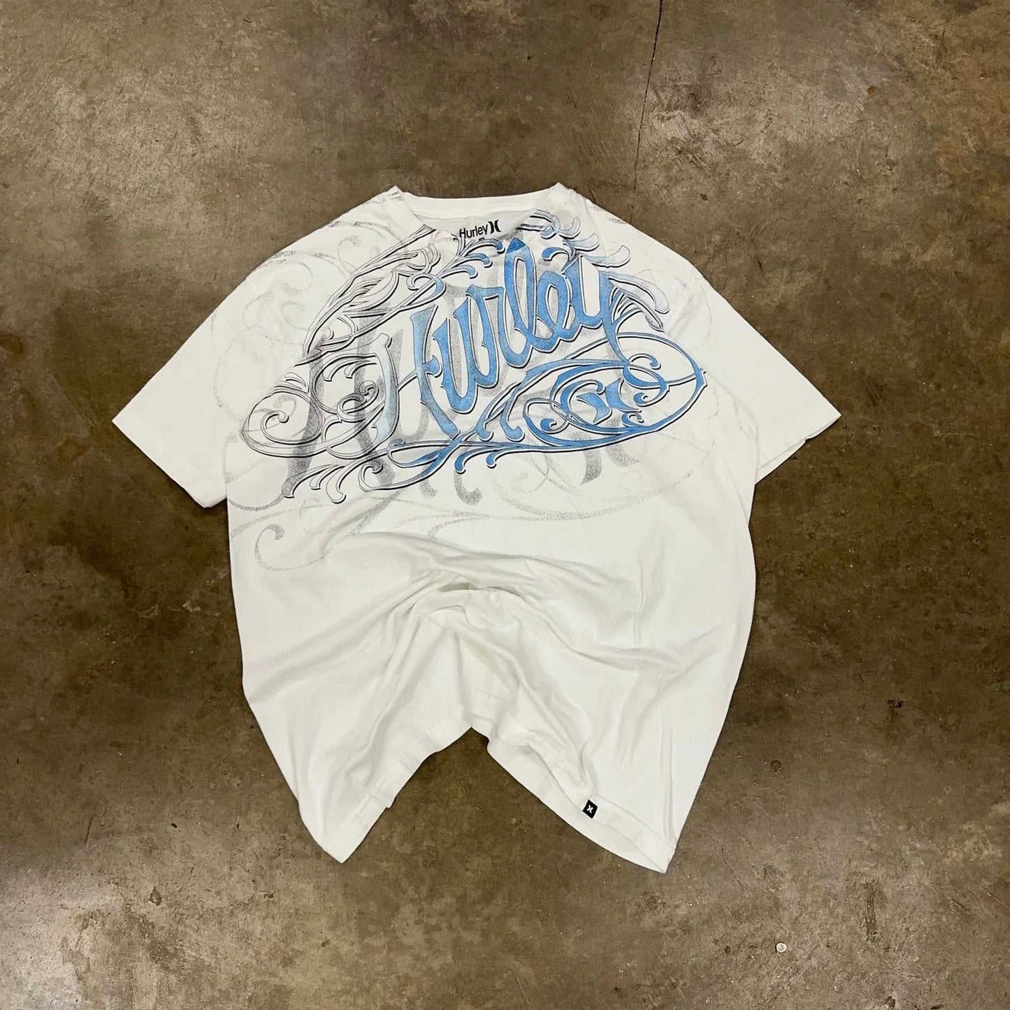 Vintage Hurley Y2K Shirt Size XL Surfer Skater Affliction Ed Hardy Unisex T-shirt, Sweatshirt, Hoodie, Long Sleeve Tee - T-Shirt, Sweatshirt, Hoodie
