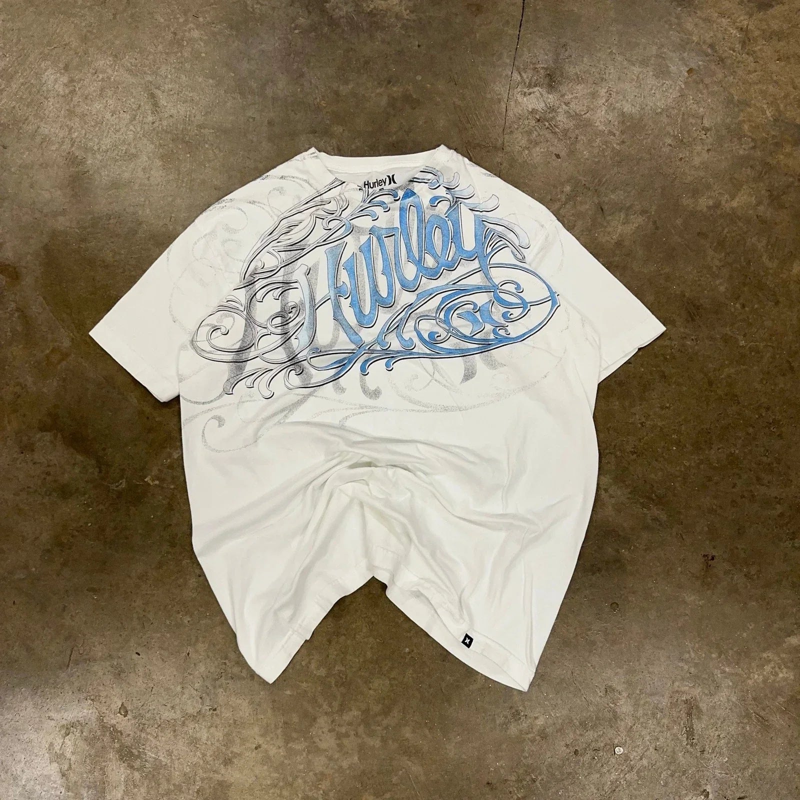 Vintage Hurley Y2K Shirt Size XL Surfer Skater Affliction Ed Hardy Unisex T-shirt, Sweatshirt, Hoodie, Long Sleeve Tee - T-Shirt, Sweatshirt, Hoodie