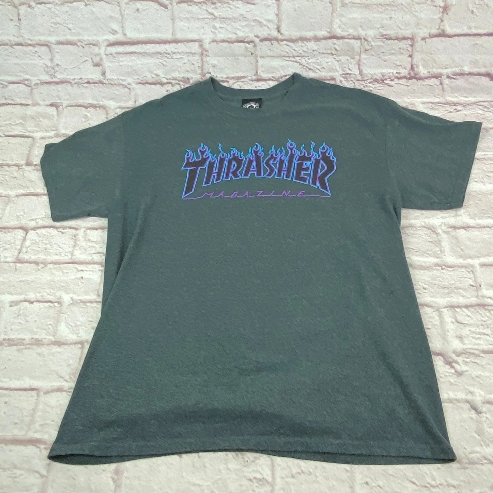 Thrasher Magazine Blue Flame Logo T Shirt Mens Large Gray Graphic Skateboarding Unisex T-shirt, Sweatshirt, Hoodie, Long Sleeve Tee - T-Shirt, Sweatshirt, Hoodie