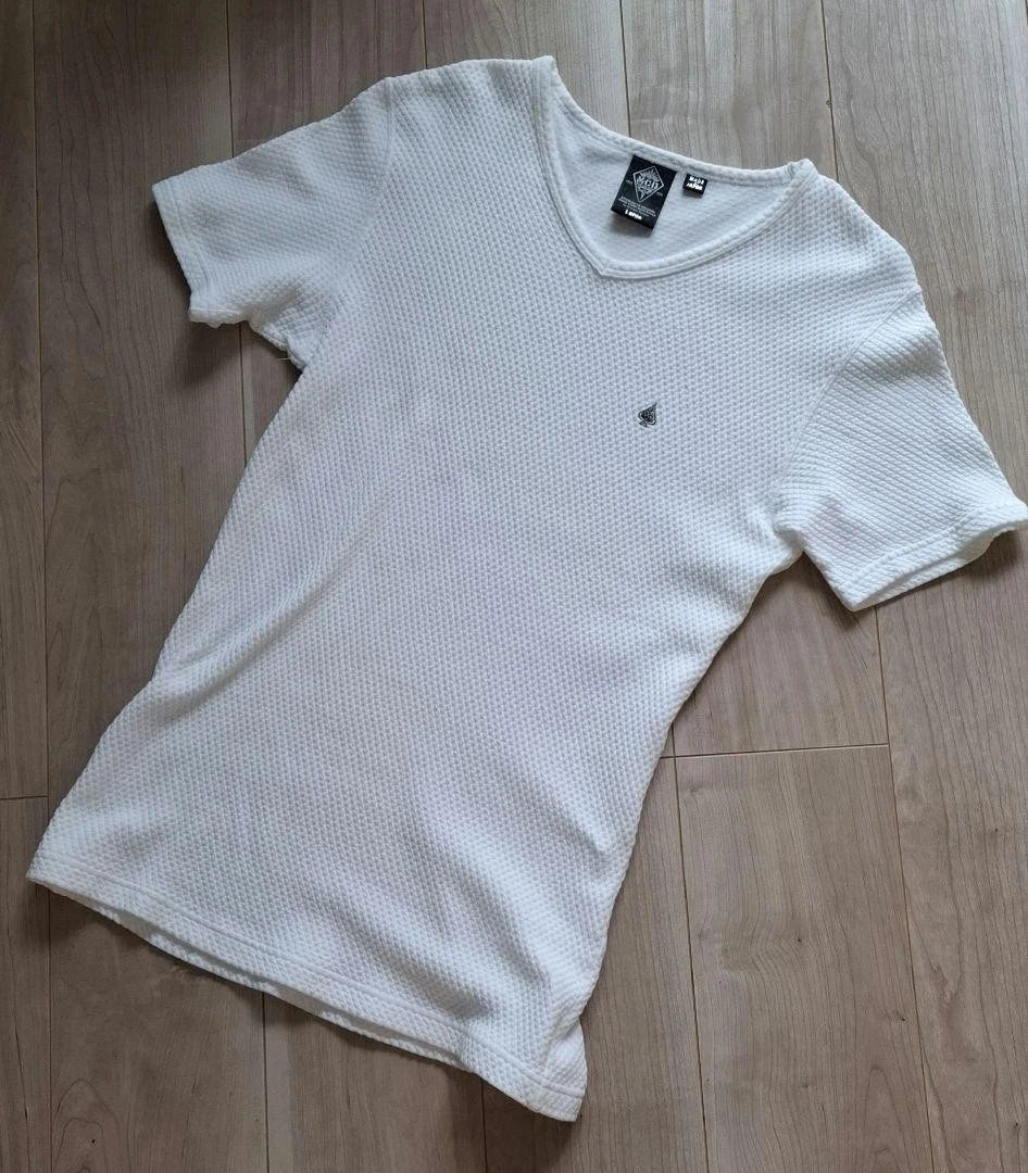 MCD Men's L White V-Neck T-Shirt with Spade Embroidery Unisex T-shirt, Sweatshirt, Hoodie, Long Sleeve Tee - T-Shirt, Sweatshirt, Hoodie