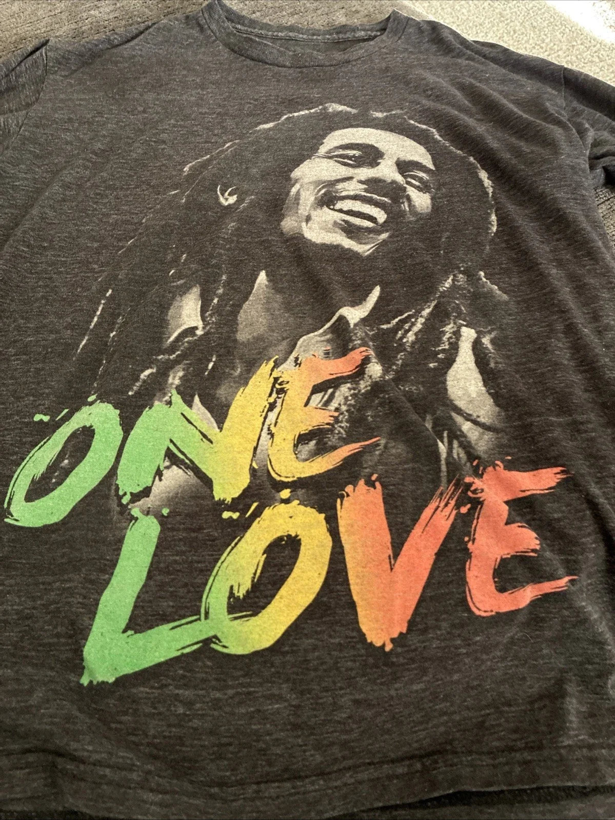 Bob Marley Zion One Love Graphic T-Shirt Men's Medium, Gray, Short Sleeve Unisex T-shirt, Sweatshirt, Hoodie, Long Sleeve Tee - T-Shirt, Sweatshirt, Hoodie