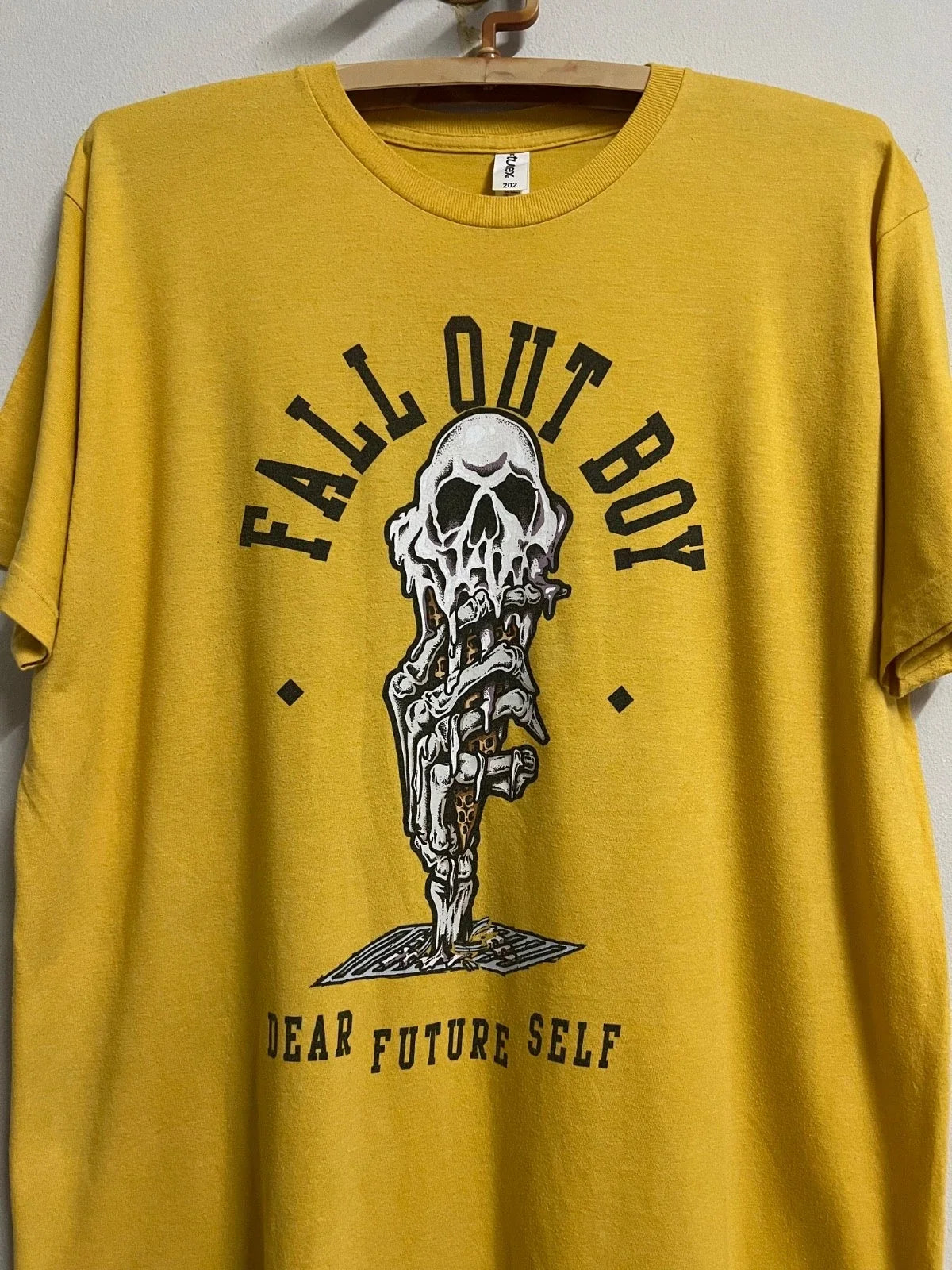 Fall Out Boy Skull Graphic T Shirt XL Yellow Band Merch Punk Rock Tee Unisex T-shirt, Sweatshirt, Hoodie, Long Sleeve Tee - T-Shirt, Sweatshirt, Hoodie