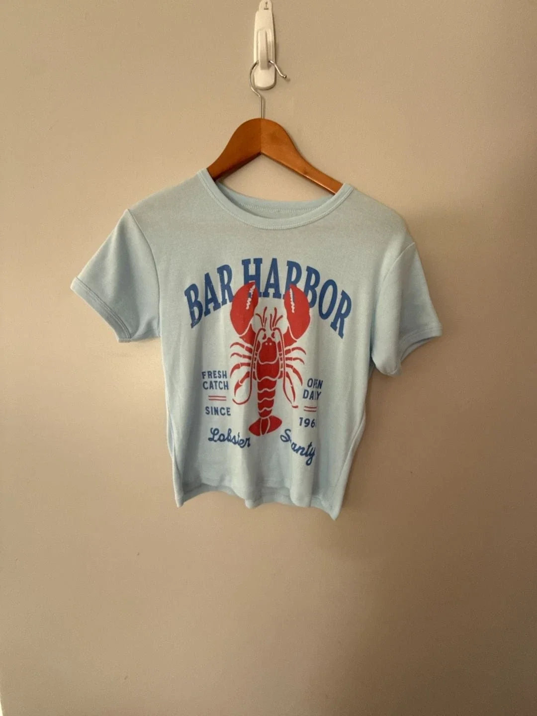 Social Scene Bar Harbor Lobster Shanty Graphic T-Shirt Size L Trendy Summer Grap Unisex T-shirt, Sweatshirt, Hoodie, Long Sleeve Tee - T-Shirt, Sweatshirt, Hoodie
