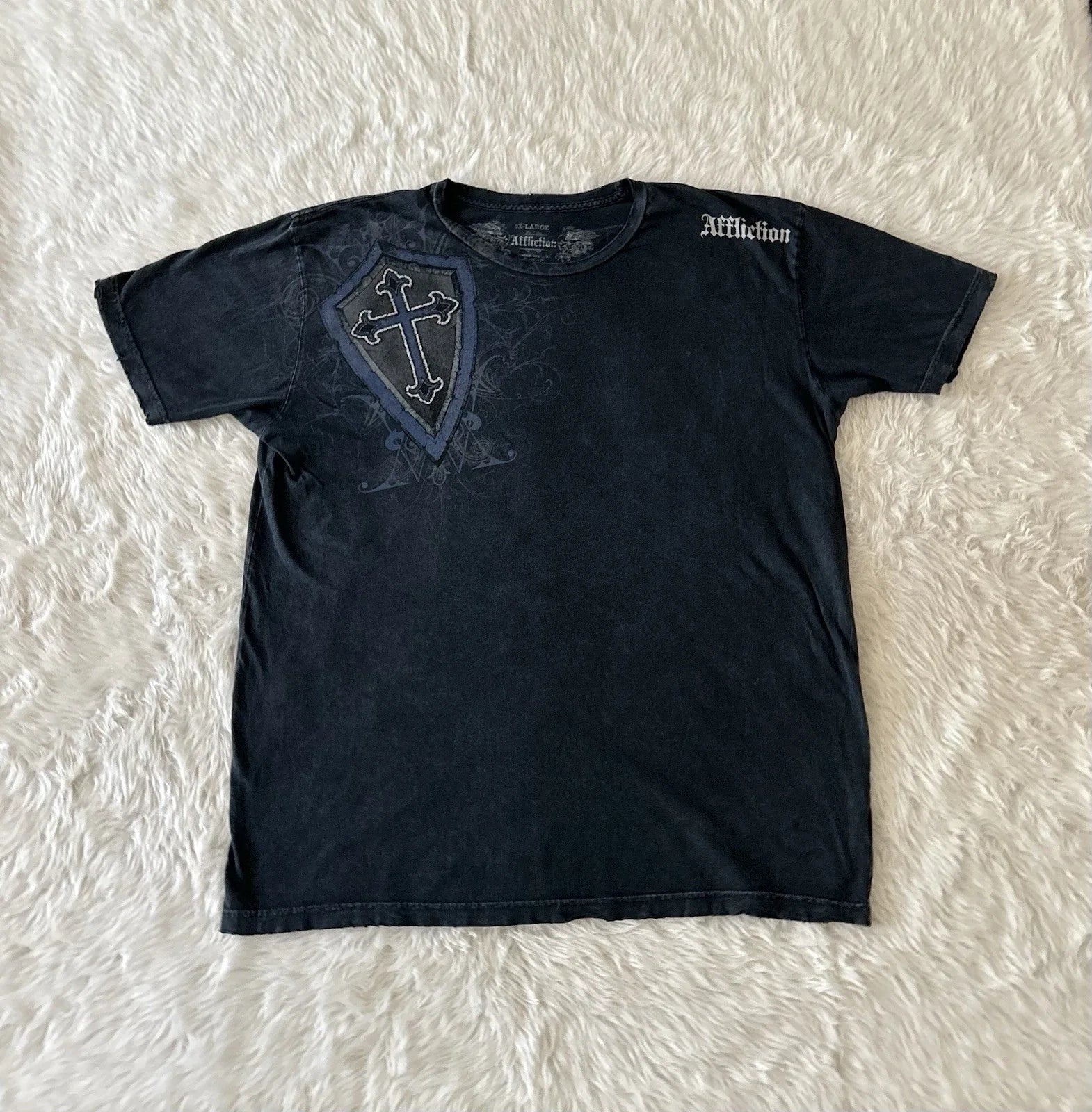 Vintage Y2K Affliction Lion Angel Wings Studded Rare T-Shirt SZ 2XL Live Fast Unisex T-shirt, Sweatshirt, Hoodie, Long Sleeve Tee - T-Shirt, Sweatshirt, Hoodie