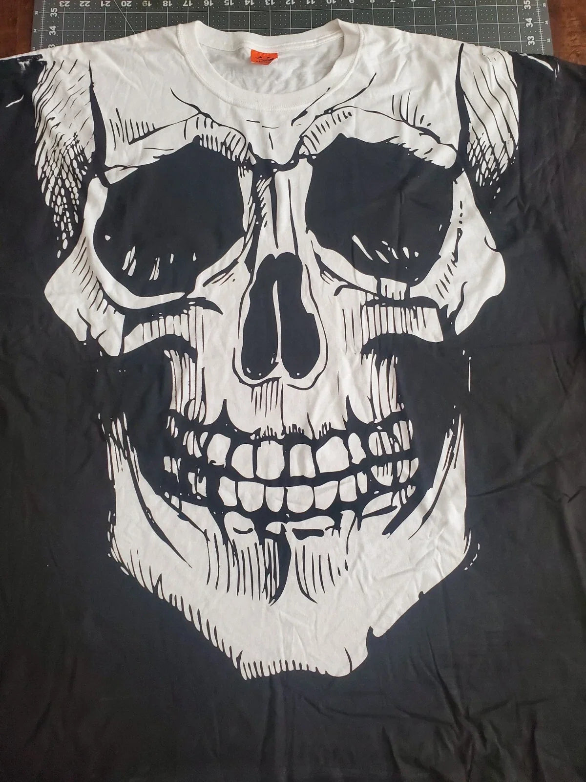 Vintage Y2K T shirt Happy Halloween Flaming Skull White Back New 3XL XXXL Haunt Unisex T-shirt, Sweatshirt, Hoodie, Long Sleeve Tee - T-Shirt, Sweatshirt, Hoodie