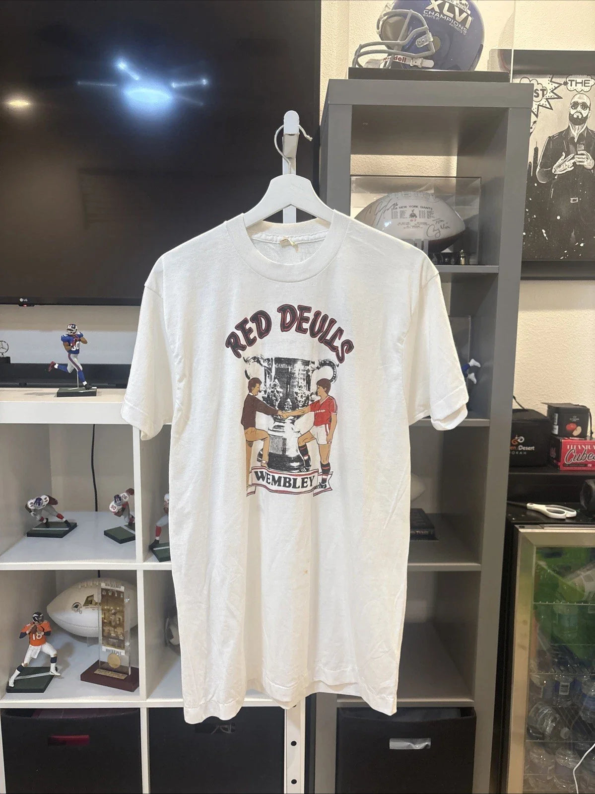 Vintage 80s Manchester United Red Devils Road To Wembley Soccer Football Shirt Unisex T-shirt, Sweatshirt, Hoodie, Long Sleeve Tee - T-Shirt, Sweatshirt, Hoodie
