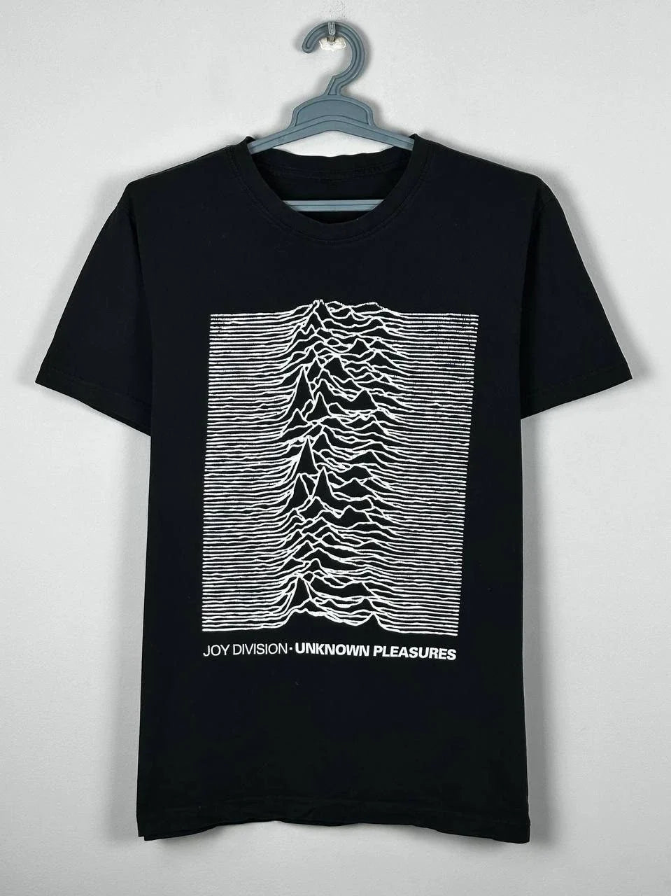 Joy Division Unknown Pleasures Band Promo T-shirt Size L Unisex T-shirt, Sweatshirt, Hoodie, Long Sleeve Tee - T-Shirt, Sweatshirt, Hoodie
