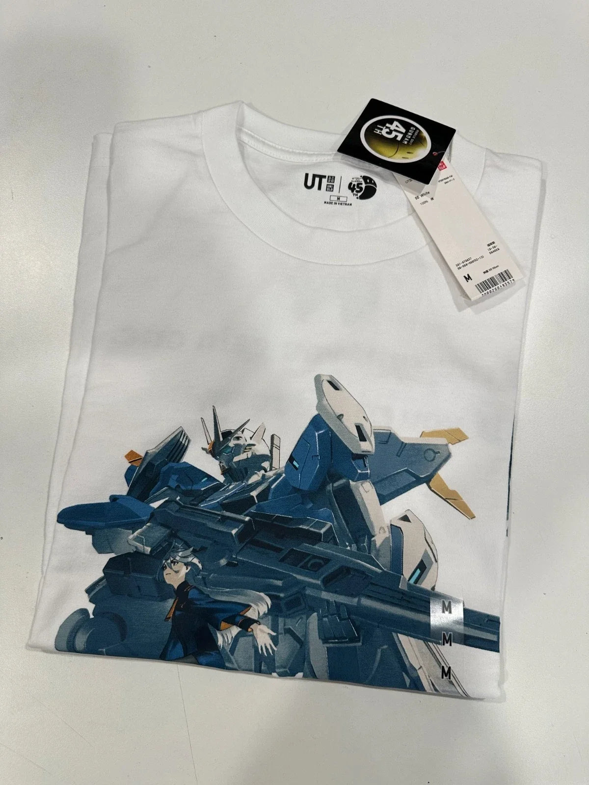 Brand NEW Uniqlo Mobile Suit GUNDAM 45th Anniversary UT Graphic T-Shirt Size: M Unisex T-shirt, Sweatshirt, Hoodie, Long Sleeve Tee - T-Shirt, Sweatshirt, Hoodie