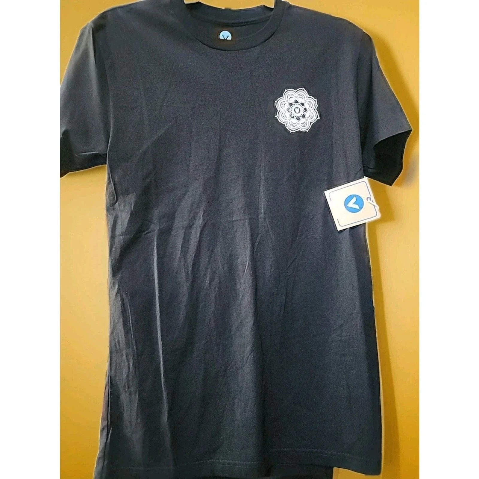 Vast Life Graphic T-Shirt Small Floral Design Surfing NWT CR10 Excellent Cotton Unisex T-shirt, Sweatshirt, Hoodie, Long Sleeve Tee - T-Shirt, Sweatshirt, Hoodie