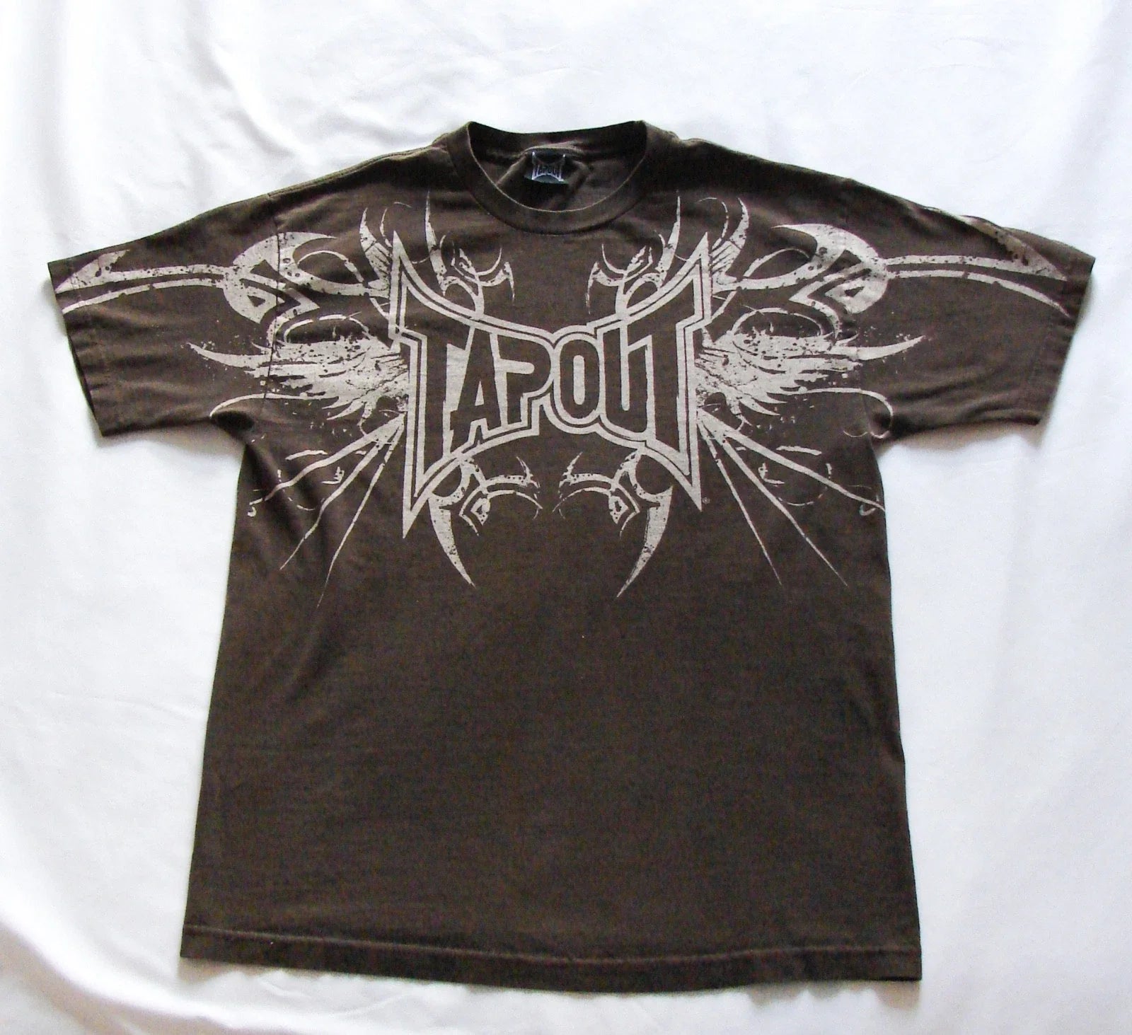 Vintage Y2K TAPOUT Brown Short Sleeve Graphic Print Tribal Logo T Shirt MMA UFC Unisex T-shirt, Sweatshirt, Hoodie, Long Sleeve Tee - T-Shirt, Sweatshirt, Hoodie