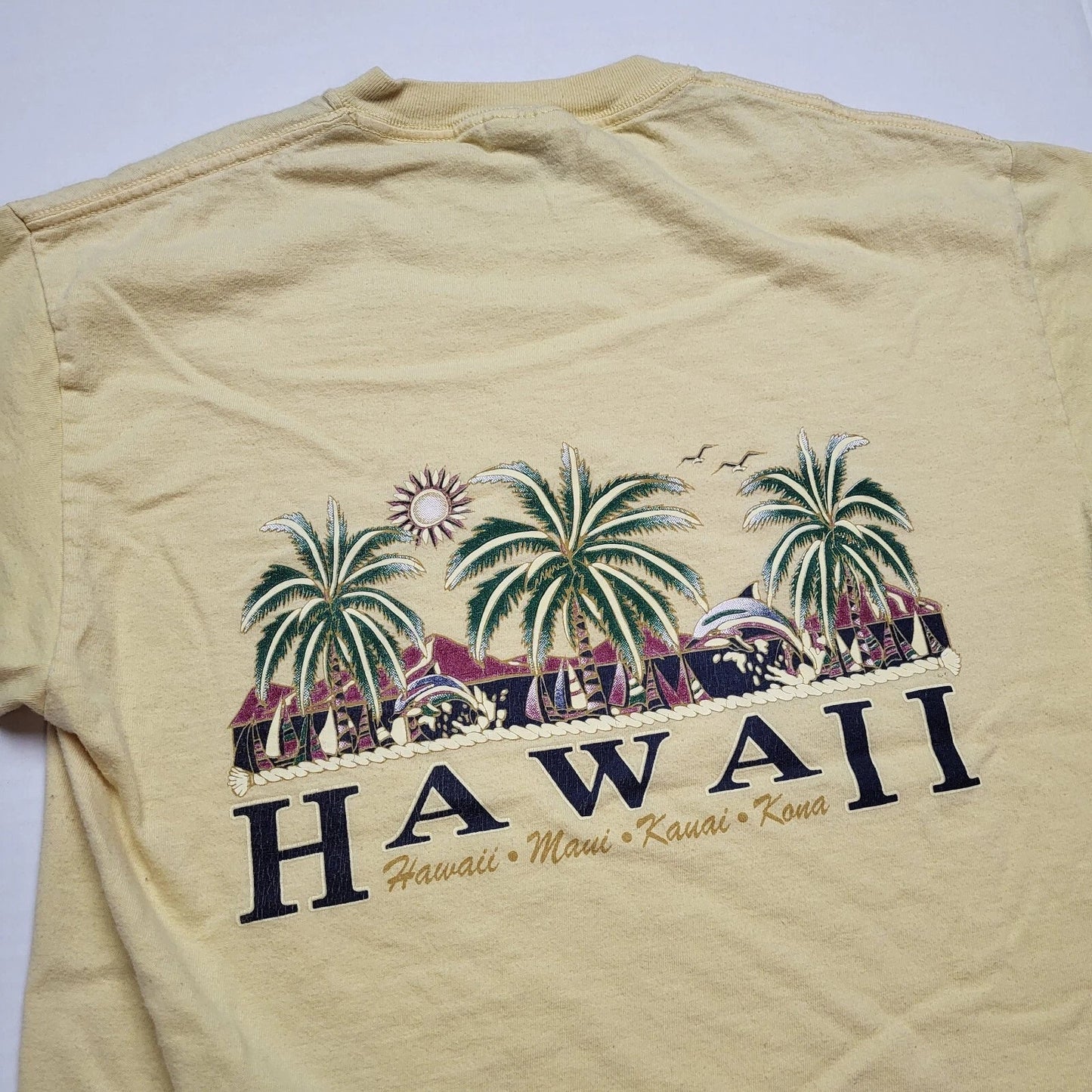 Hawaii T-Shirt Mens M Yellow Beach Palm Tree Y2k P32 Unisex T-shirt, Sweatshirt, Hoodie, Long Sleeve Tee - T-Shirt, Sweatshirt, Hoodie