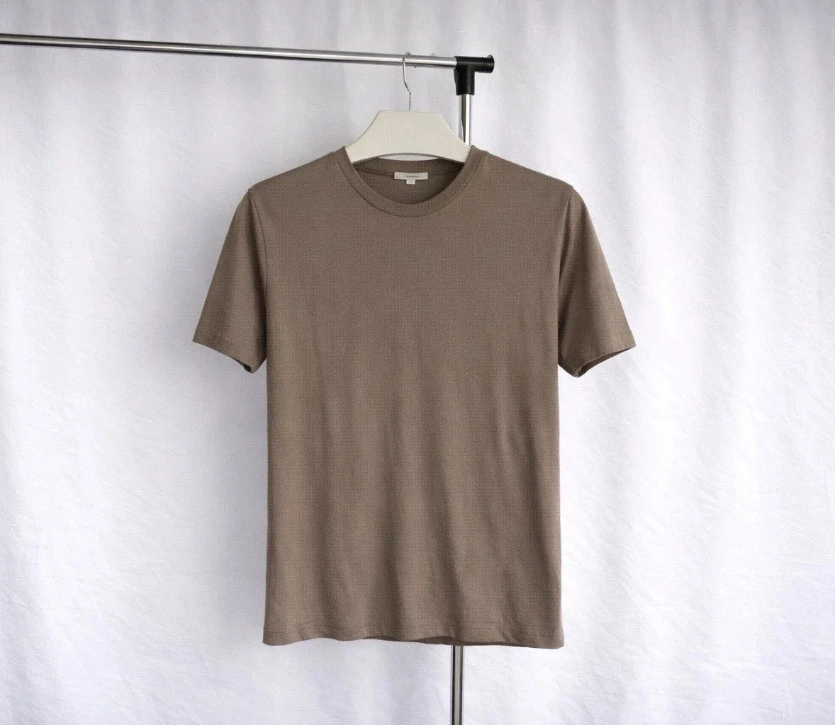 Reiss Luxury Street Fashion Designer Brown Mens T-Shirt Size S Y2K Hype Unisex T-shirt, Sweatshirt, Hoodie, Long Sleeve Tee - T-Shirt, Sweatshirt, Hoodie