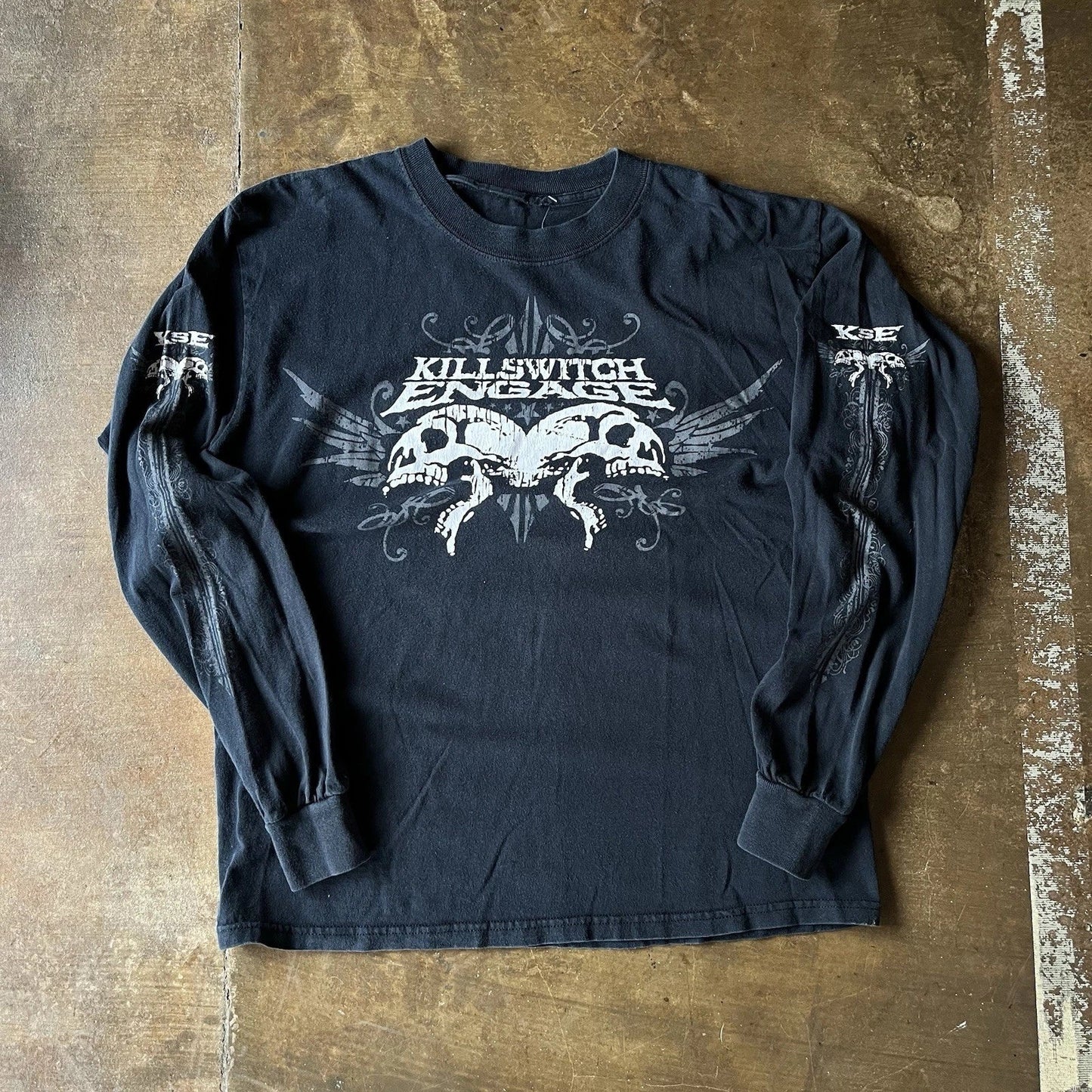 Vintage Killswitch Engage Y2K Long Sleeve Skull Grunge Graphic Tee Large L Goth Unisex T-shirt, Sweatshirt, Hoodie, Long Sleeve Tee - T-Shirt, Sweatshirt, Hoodie