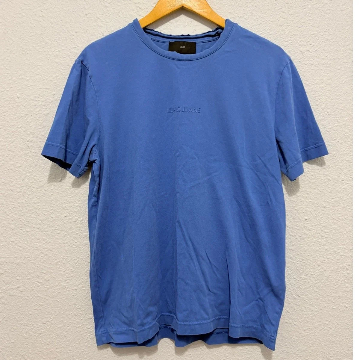 Liu Jo Blue T-Shirt Crewneck Minimalist Classic Unisex T-shirt, Sweatshirt, Hoodie, Long Sleeve Tee - T-Shirt, Sweatshirt, Hoodie