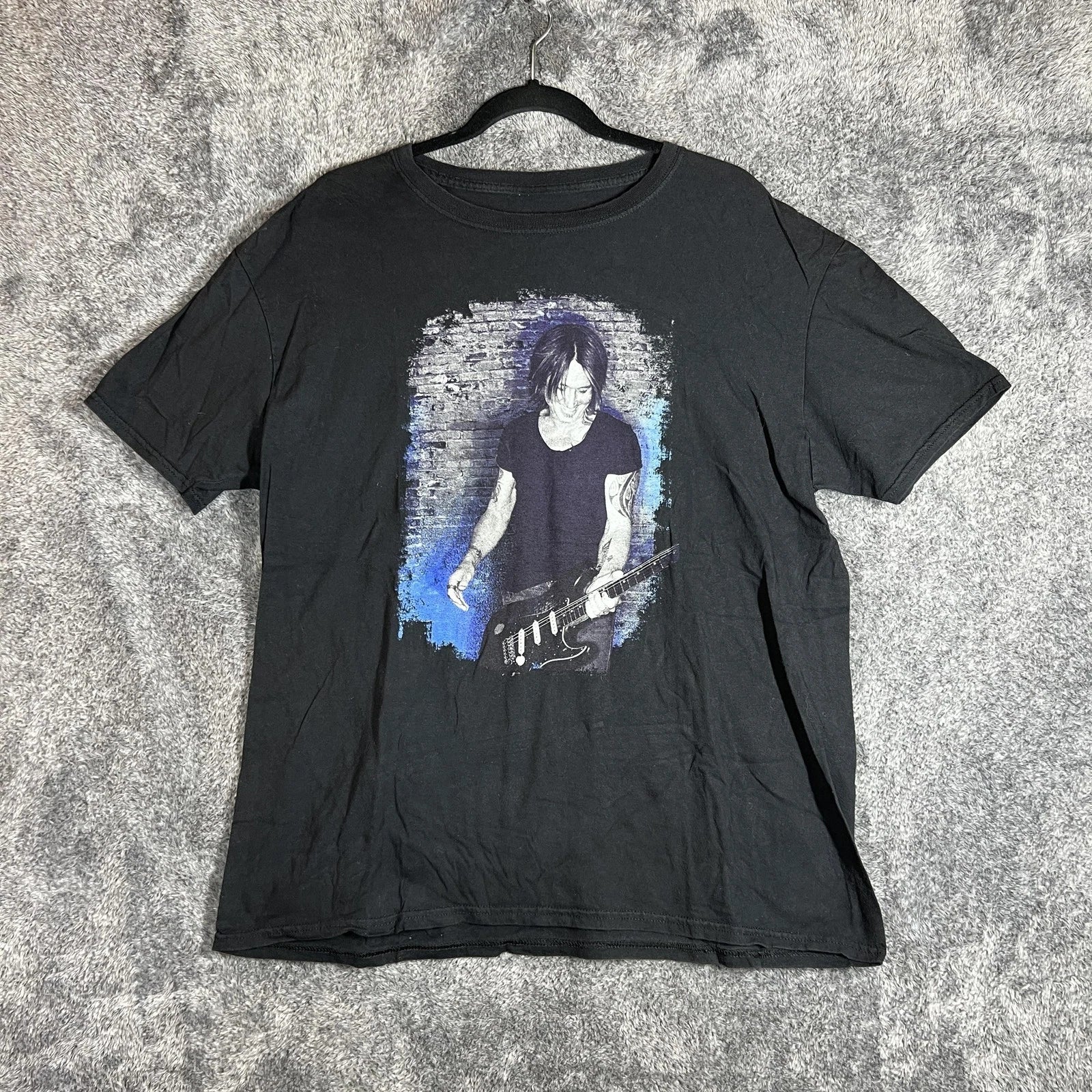 Keith Urban Shirt Mens L Black Graffiti U Tour Graphic T Shirt Concert Unisex T-shirt, Sweatshirt, Hoodie, Long Sleeve Tee - T-Shirt, Sweatshirt, Hoodie