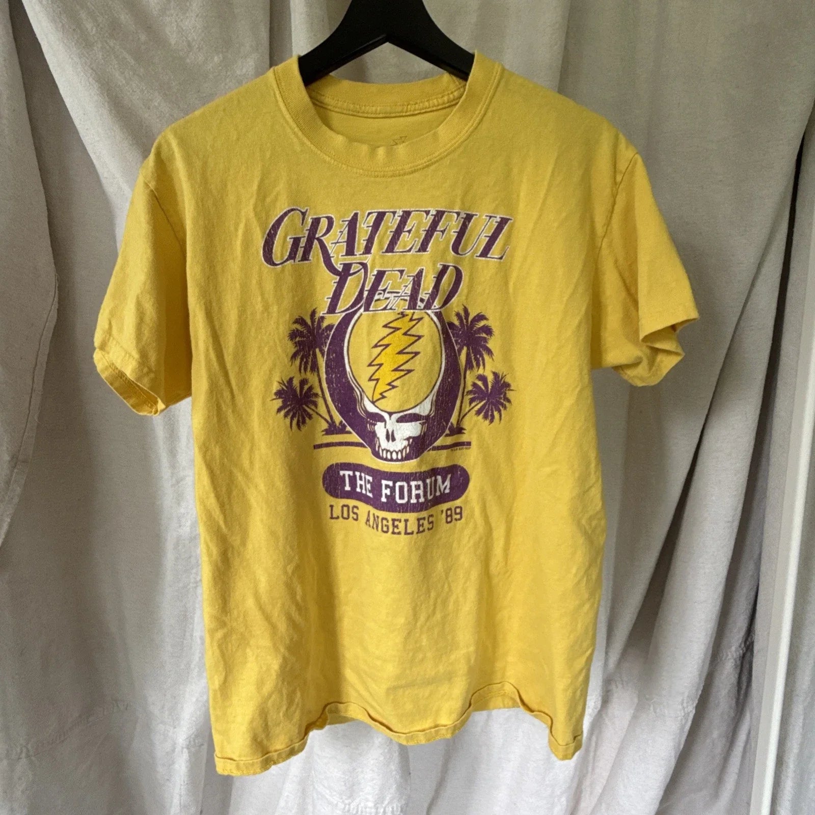 GRATEFUL DEAD-THE FABULOUS FORUM 1989-GOLD T-SHIRT M Unisex T-shirt, Sweatshirt, Hoodie, Long Sleeve Tee - T-Shirt, Sweatshirt, Hoodie