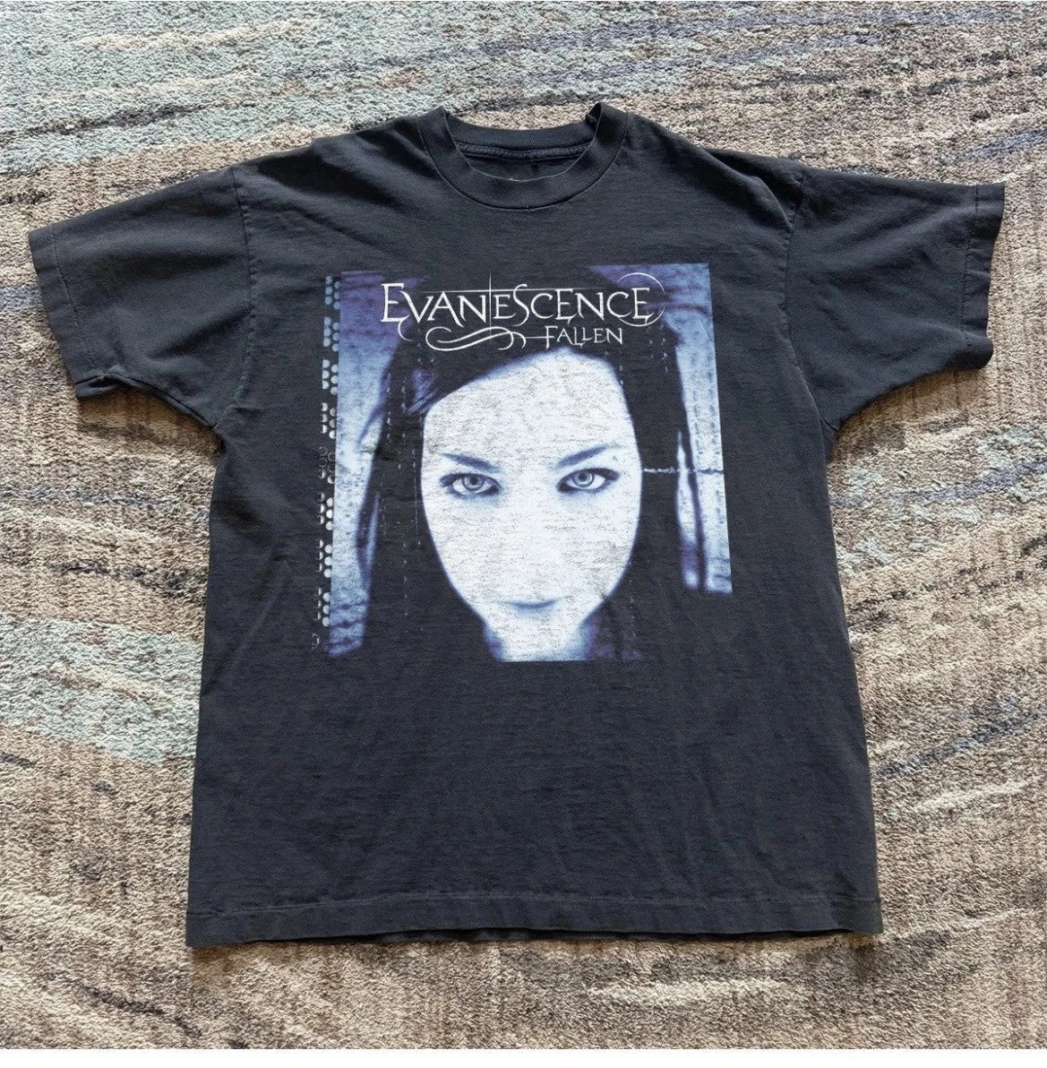 Evanescence Fallen Album Gothic Rock Band T-Shirt Size Small Unisex T-shirt, Sweatshirt, Hoodie, Long Sleeve Tee - T-Shirt, Sweatshirt, Hoodie