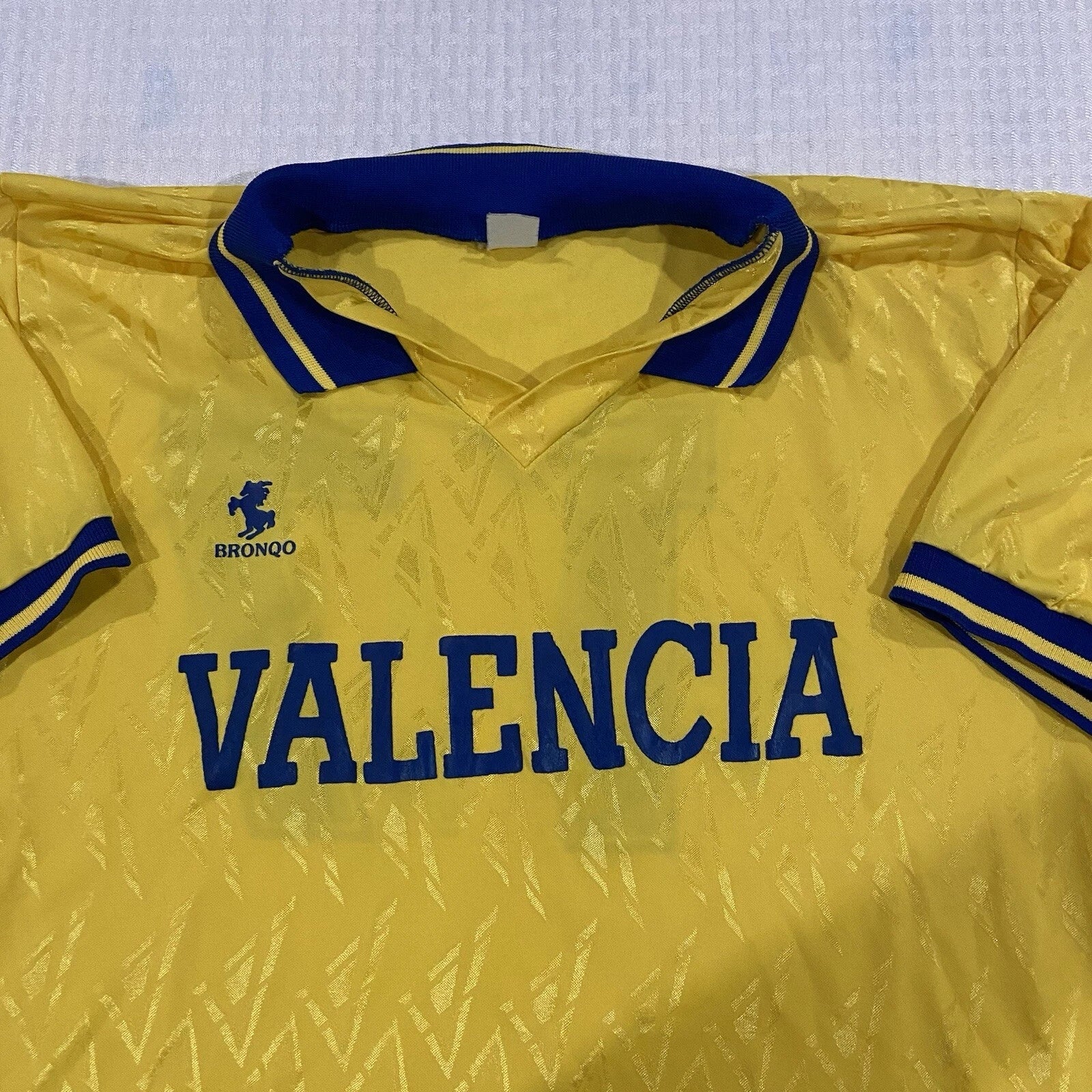 XL Vintage Valencia Soccer Collard Jersey Yellow Bronqo Brand Shirt Unisex T-shirt, Sweatshirt, Hoodie, Long Sleeve Tee - T-Shirt, Sweatshirt, Hoodie