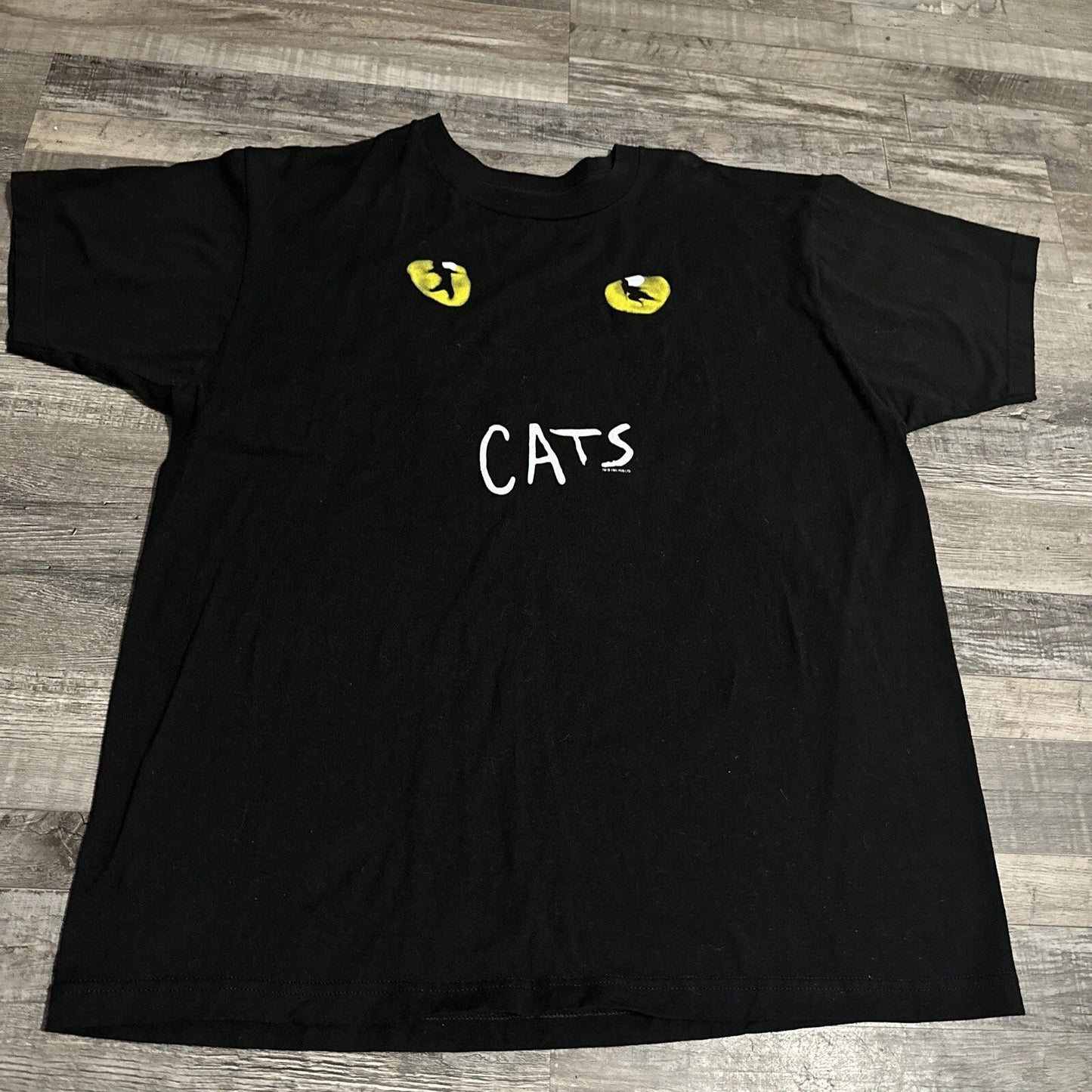 Vintage Cats Broadway Musical Black T-shirt Size XL 1981 Creative Goods Cat Eyes Unisex T-shirt, Sweatshirt, Hoodie, Long Sleeve Tee - T-Shirt, Sweatshirt, Hoodie