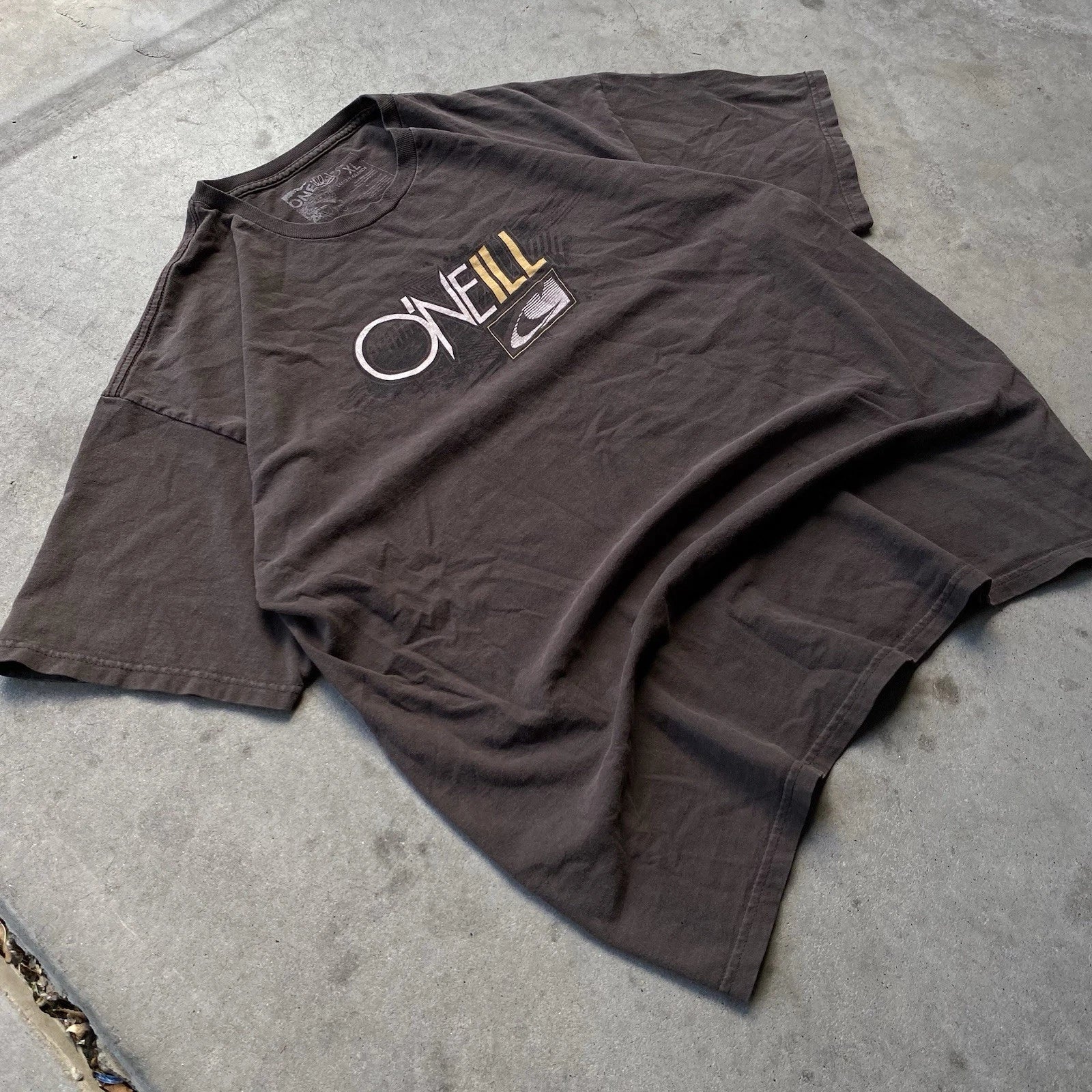 VINTAGE O'Neill Men Shirt XL Brown Logo Short Sleeve Grunge Skater Surf Y2K Unisex T-shirt, Sweatshirt, Hoodie, Long Sleeve Tee - T-Shirt, Sweatshirt, Hoodie