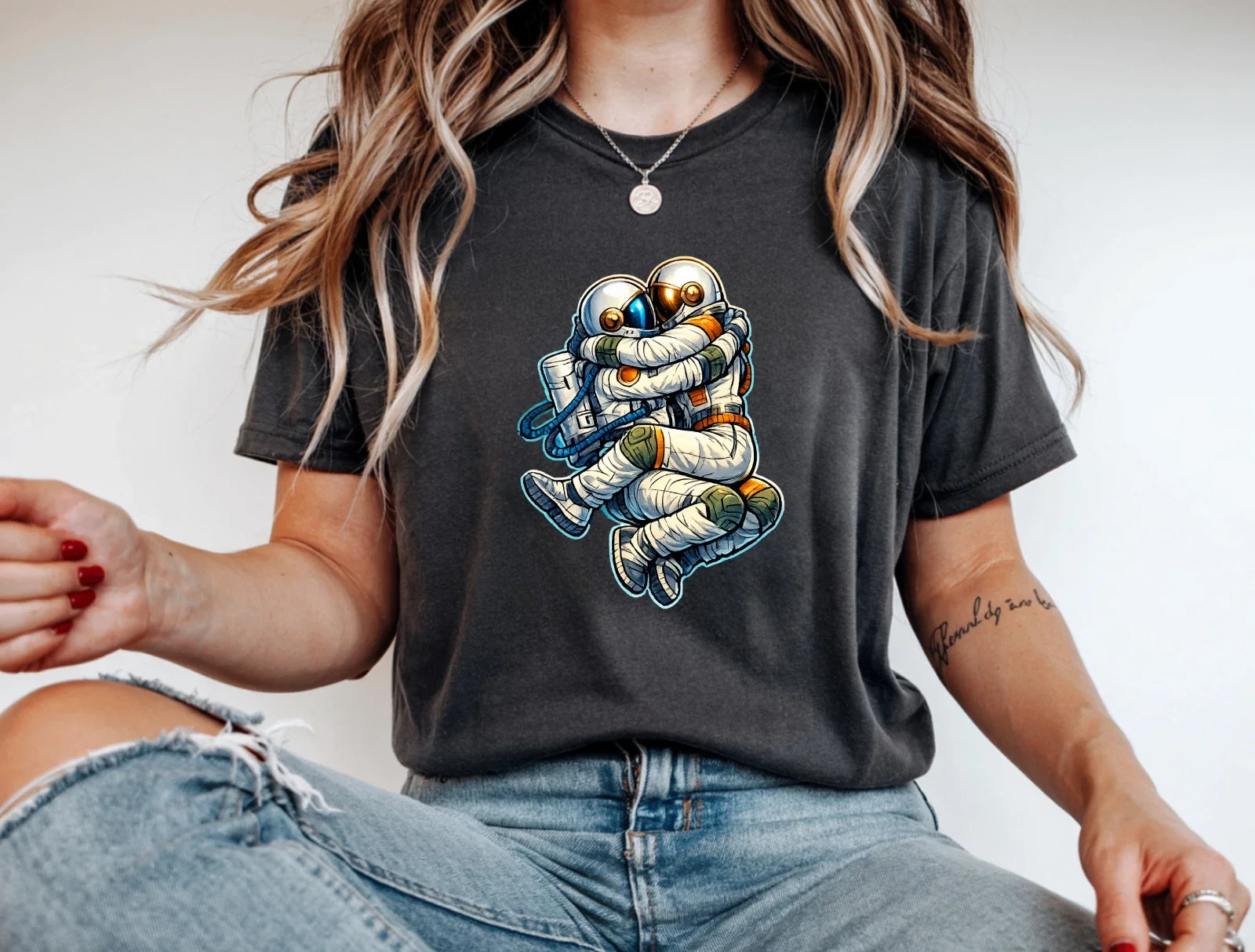 Cute Astronaut Hug T-Shirt Space Love Galaxy Couple Graphic Tee Gift Unisex T-shirt, Sweatshirt, Hoodie, Long Sleeve Tee - T-Shirt, Sweatshirt, Hoodie
