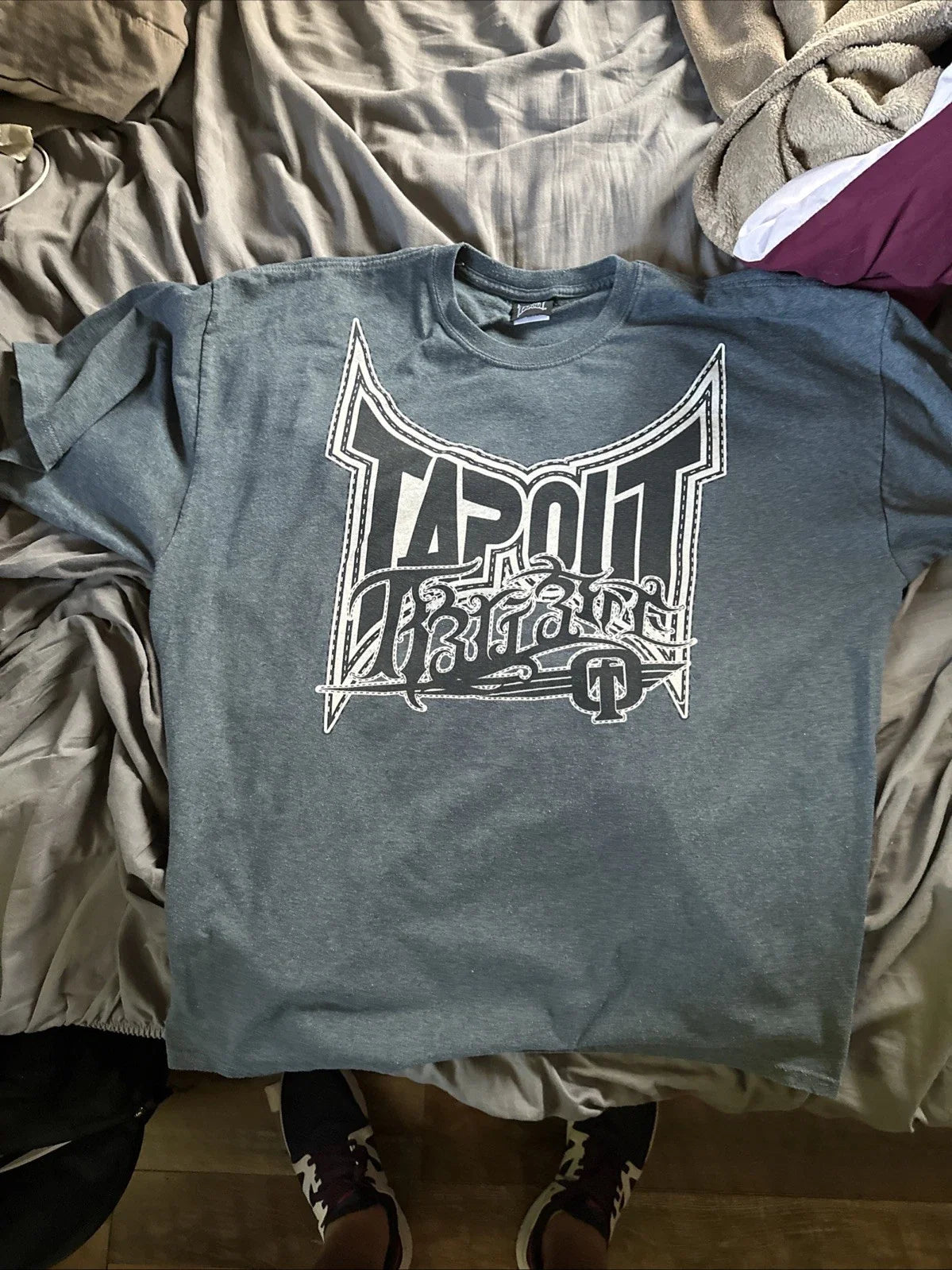 Vintage Y2K Tapout Mens Blue Short Sleeve Graphic Logo Shirt - 2xL Unisex T-shirt, Sweatshirt, Hoodie, Long Sleeve Tee - T-Shirt, Sweatshirt, Hoodie
