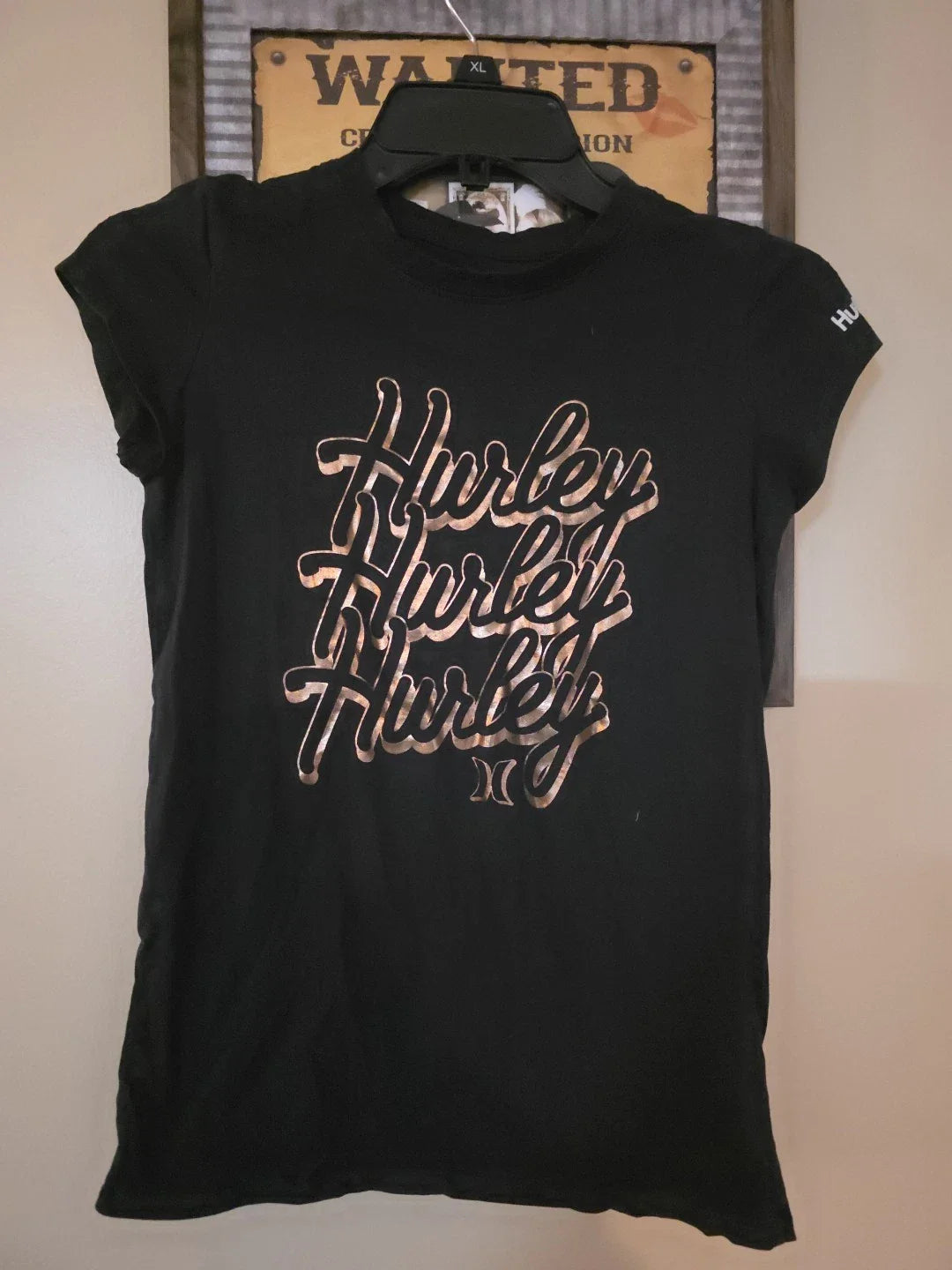 Hurley T-Shirt Y2k 2000s Xl Black A1 Unisex T-shirt, Sweatshirt, Hoodie, Long Sleeve Tee - T-Shirt, Sweatshirt, Hoodie