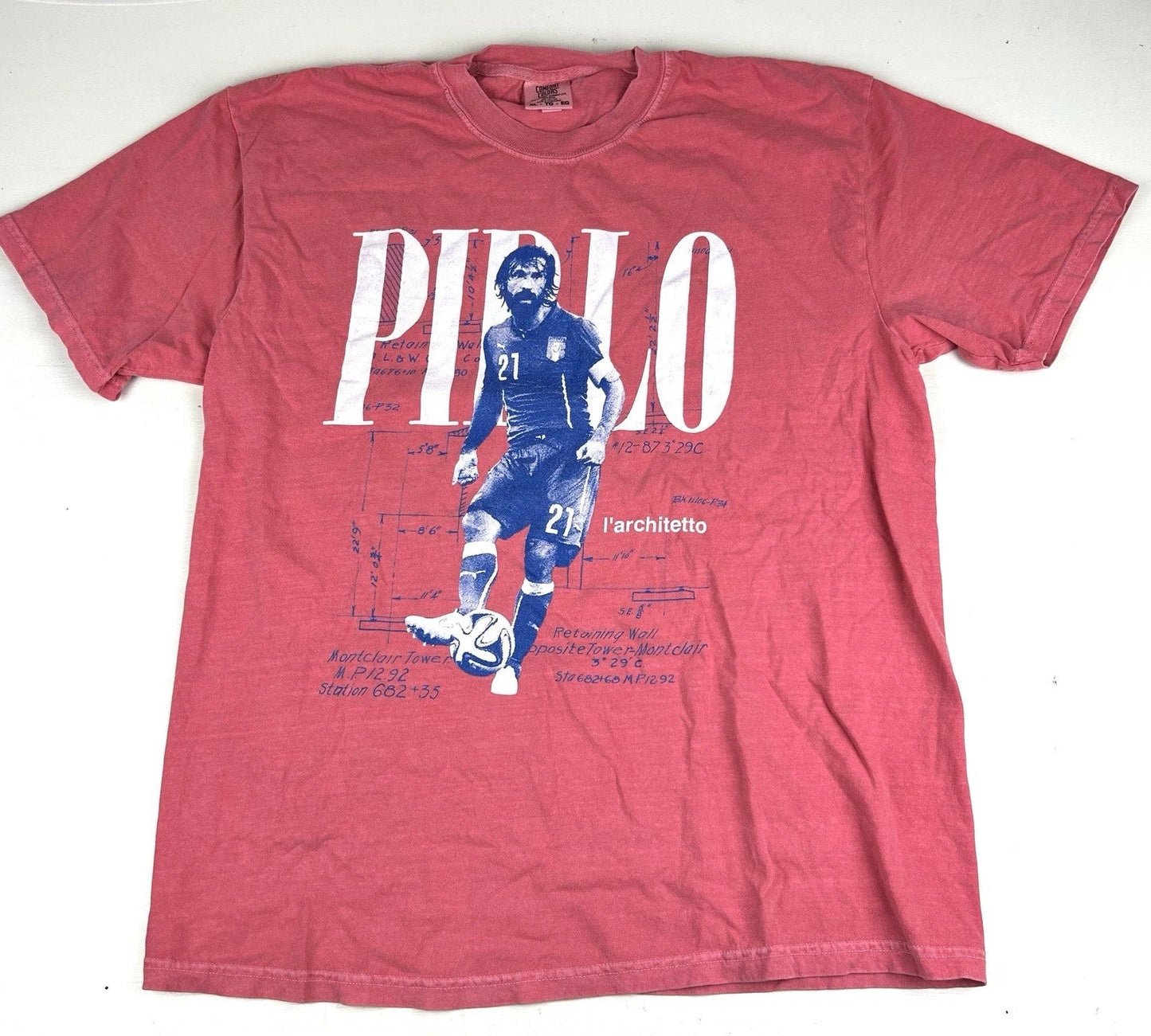 Comfort Colors Soccer Andrea Pirlo t-shirt l'architetto Team Italy Pink Graphic Unisex T-shirt, Sweatshirt, Hoodie, Long Sleeve Tee - T-Shirt, Sweatshirt, Hoodie