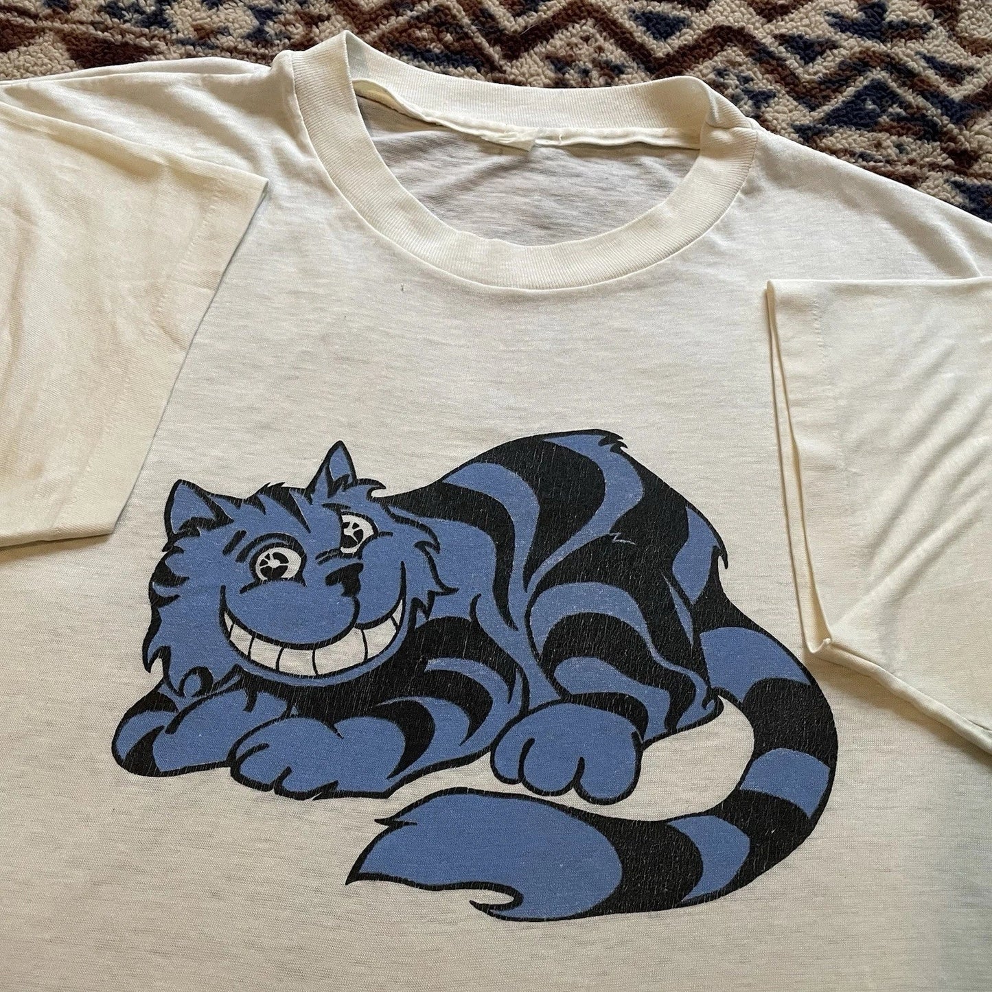Vintage 60s/70s Alice In Wonderland Cheshire Cat Shirt Unisex T-shirt, Sweatshirt, Hoodie, Long Sleeve Tee - T-Shirt, Sweatshirt, Hoodie