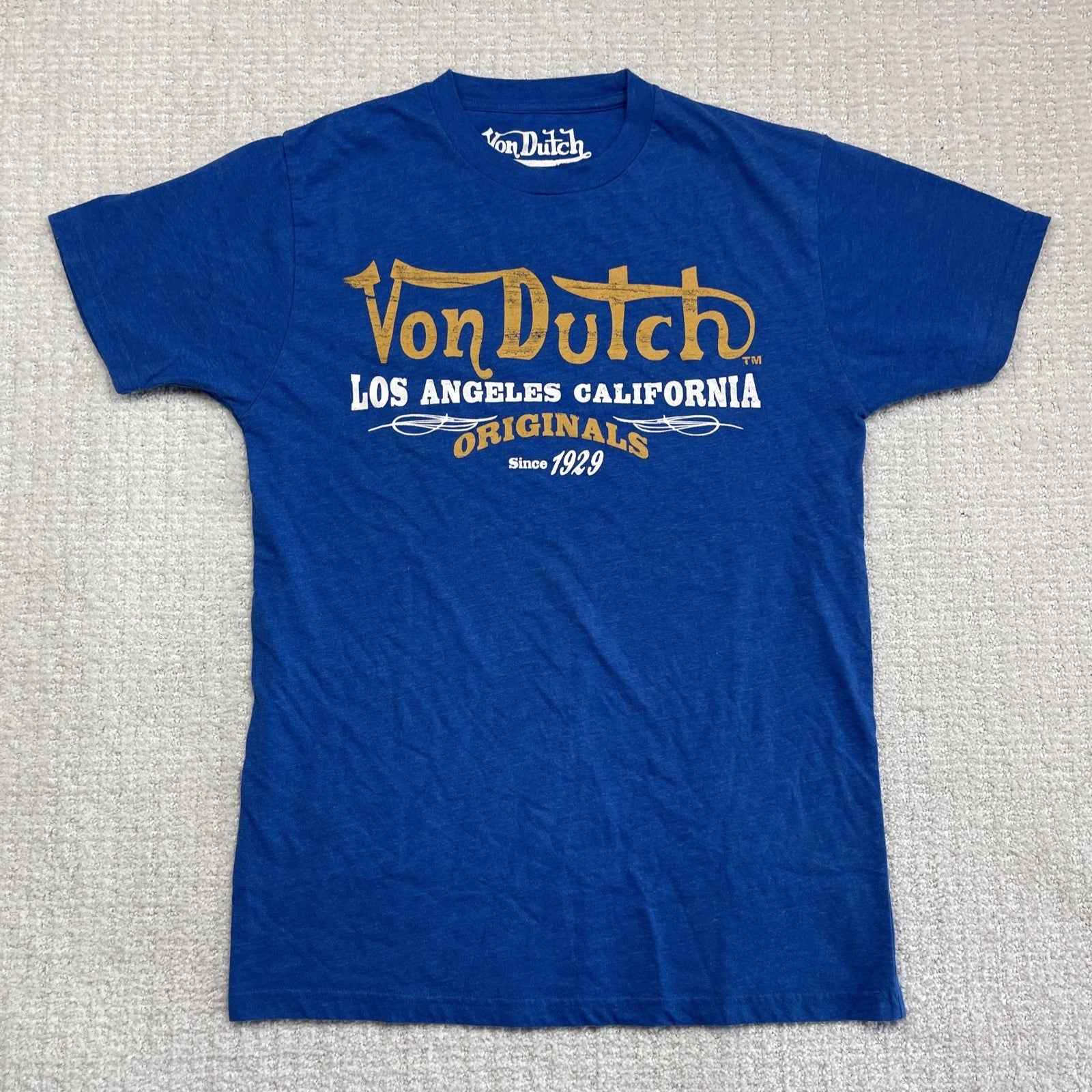 Von Dutch Vintage Original Big Logo Y2K  T-shirt Mens S Blue LA 1929 Read Unisex T-shirt, Sweatshirt, Hoodie, Long Sleeve Tee - T-Shirt, Sweatshirt, Hoodie