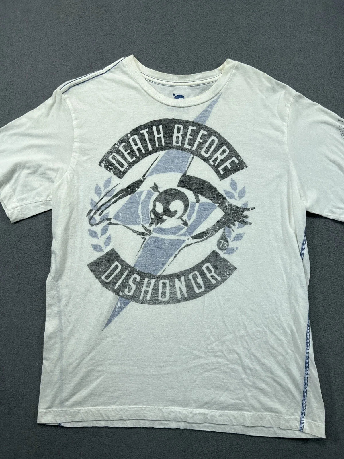Vintage Skully Death Before Dishonor T Shirt Mens Large White Skull T Shirt Crew Unisex T-shirt, Sweatshirt, Hoodie, Long Sleeve Tee - T-Shirt, Sweatshirt, Hoodie