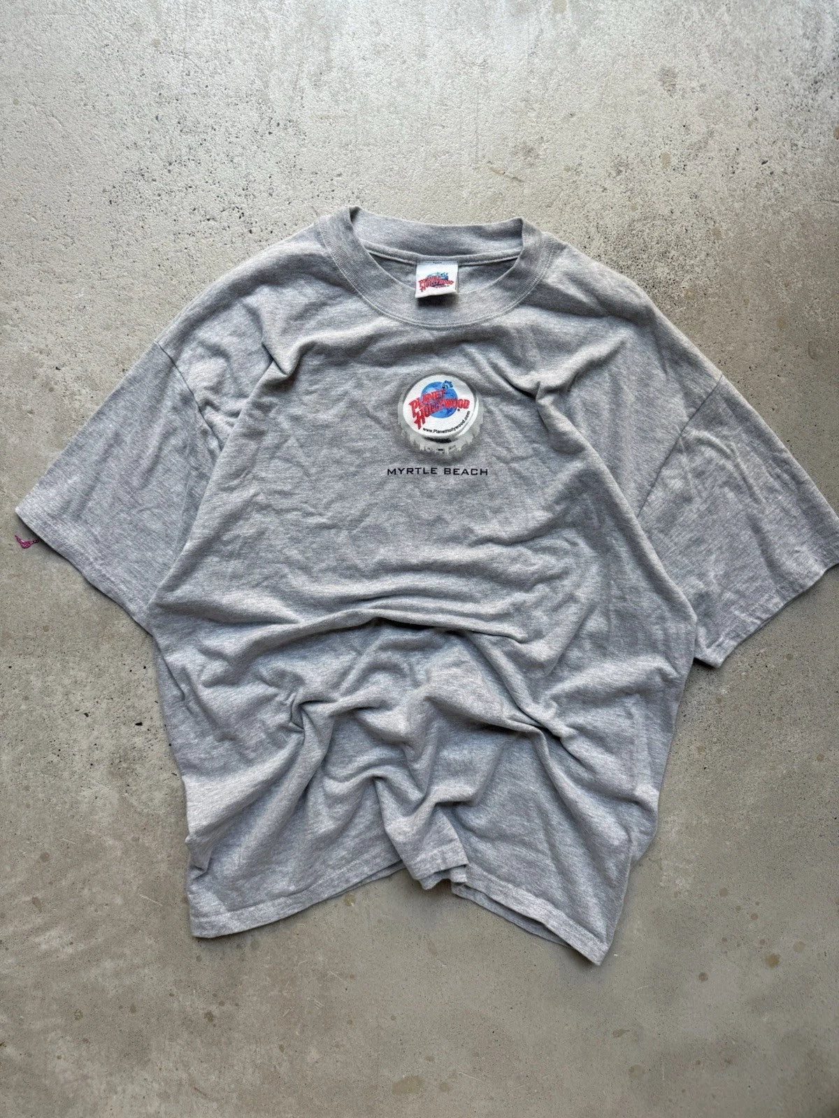 Vintage 90s Y2K Planet Hollywood Bottle Cap Graphic T-Shirt Men's Size XL 24x31 Unisex T-shirt, Sweatshirt, Hoodie, Long Sleeve Tee - T-Shirt, Sweatshirt, Hoodie