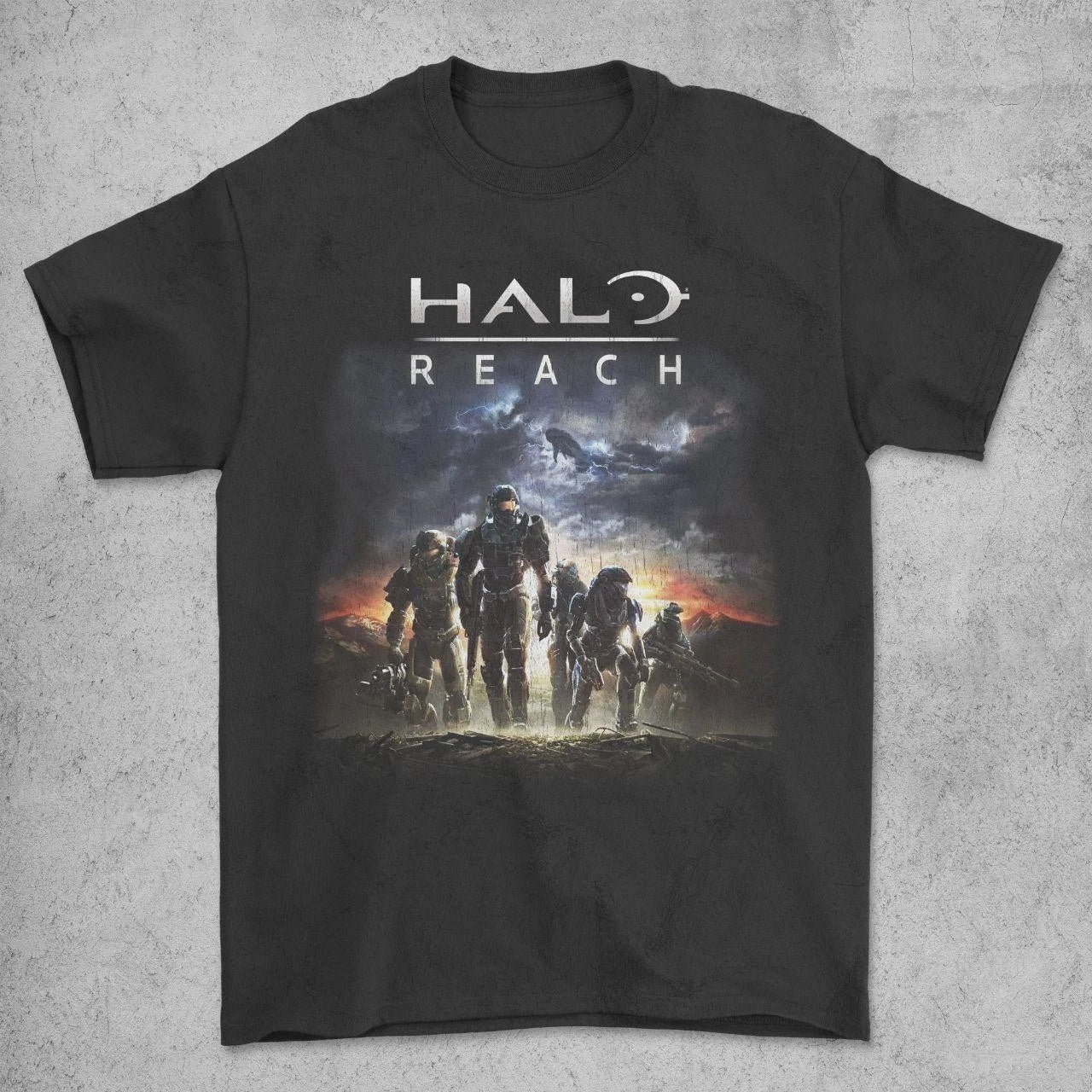 Vintage Style 2010 Halo Reach Video Game Promo Graphic T-Shirt S-5XL Unisex T-shirt, Sweatshirt, Hoodie, Long Sleeve Tee - T-Shirt, Sweatshirt, Hoodie