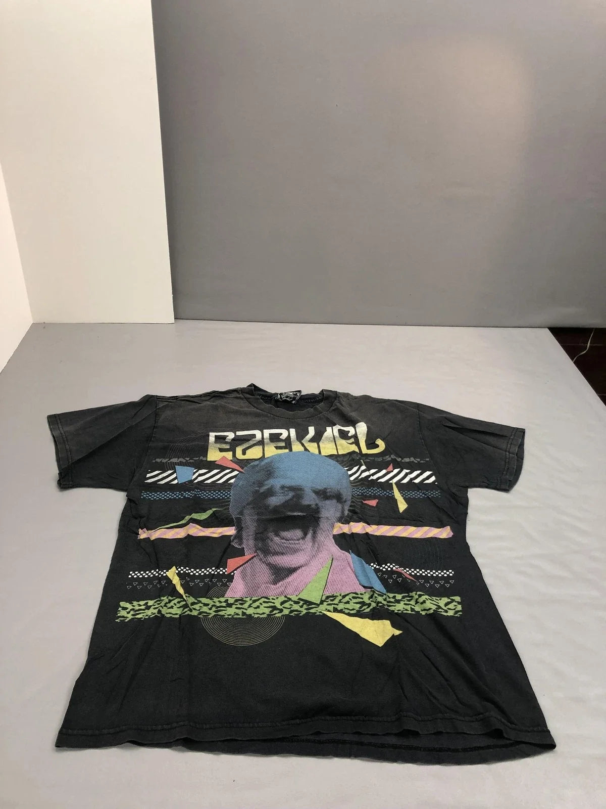 Ezekiel Shirt Mens Large Black Neon Pop Art Screaming Face Graphic Tee T-Shirt Unisex T-shirt, Sweatshirt, Hoodie, Long Sleeve Tee - T-Shirt, Sweatshirt, Hoodie