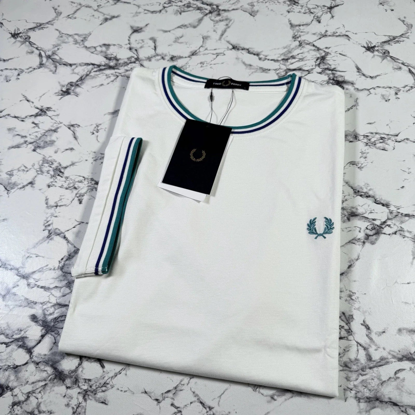 FRED PERRY Mens White Twin Tipped T Shirt SIZE LARGE M1588V 94A BNWT Unisex T-shirt, Sweatshirt, Hoodie, Long Sleeve Tee - T-Shirt, Sweatshirt, Hoodie