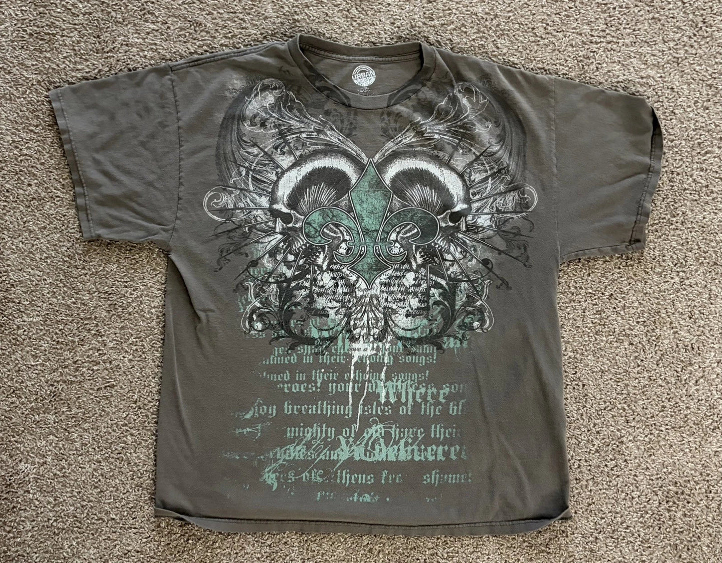 Urban Legends Skull Wings Graphic T-Shirt Faded Black Mens Large Distressed Y2K Unisex T-shirt, Sweatshirt, Hoodie, Long Sleeve Tee - T-Shirt, Sweatshirt, Hoodie