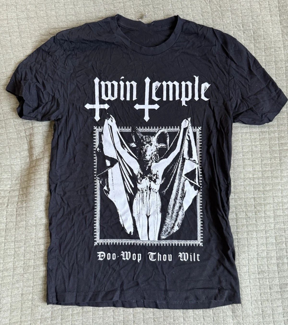 Vtg Twin Temple Band 2020 Tour Cotton S-5XL T Shirt Unisex CM422 Unisex T-shirt, Sweatshirt, Hoodie, Long Sleeve Tee - T-Shirt, Sweatshirt, Hoodie