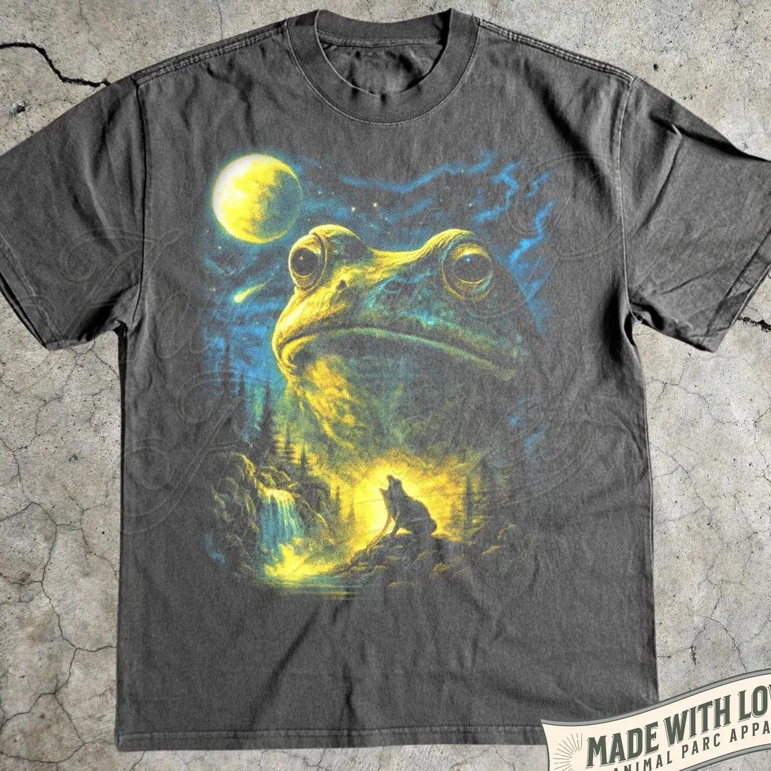 Vintage Frog Graphic Tee, Full Moon Animals, Wildlife T-Shirt Nature Unisex T-shirt, Sweatshirt, Hoodie, Long Sleeve Tee - T-Shirt, Sweatshirt, Hoodie