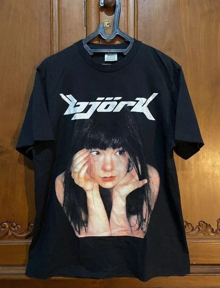 HOT - Bjork 90s Tour Shirt Bjork Black Unisex T-shirt Reprint S-5XL Gift For Fan Unisex T-shirt, Sweatshirt, Hoodie, Long Sleeve Tee - T-Shirt, Sweatshirt, Hoodie
