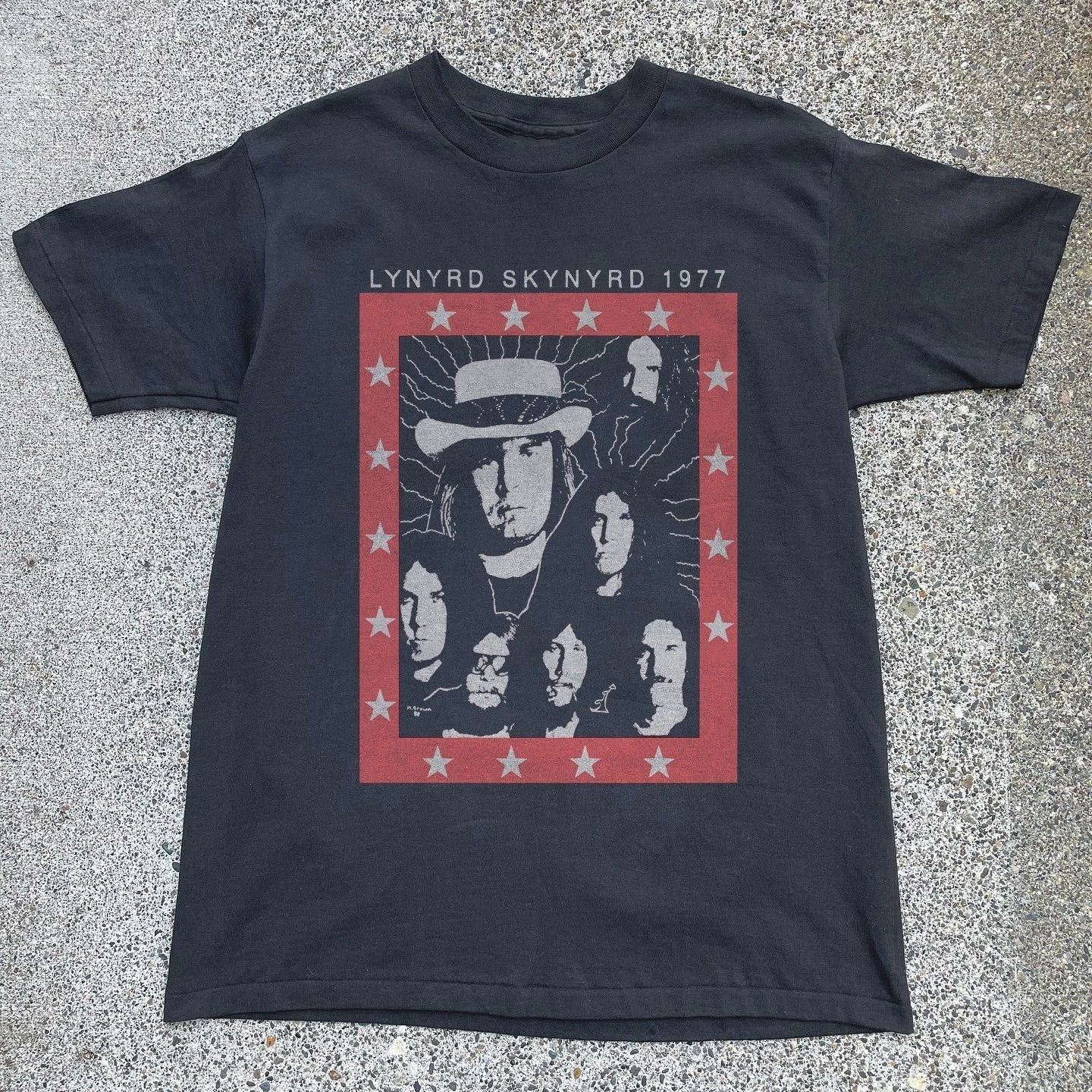Vintage Lynyrd Skynyrd 1977 Unisex Black Cotton T-Shirt, Size S-5XL Unisex T-shirt, Sweatshirt, Hoodie, Long Sleeve Tee - T-Shirt, Sweatshirt, Hoodie
