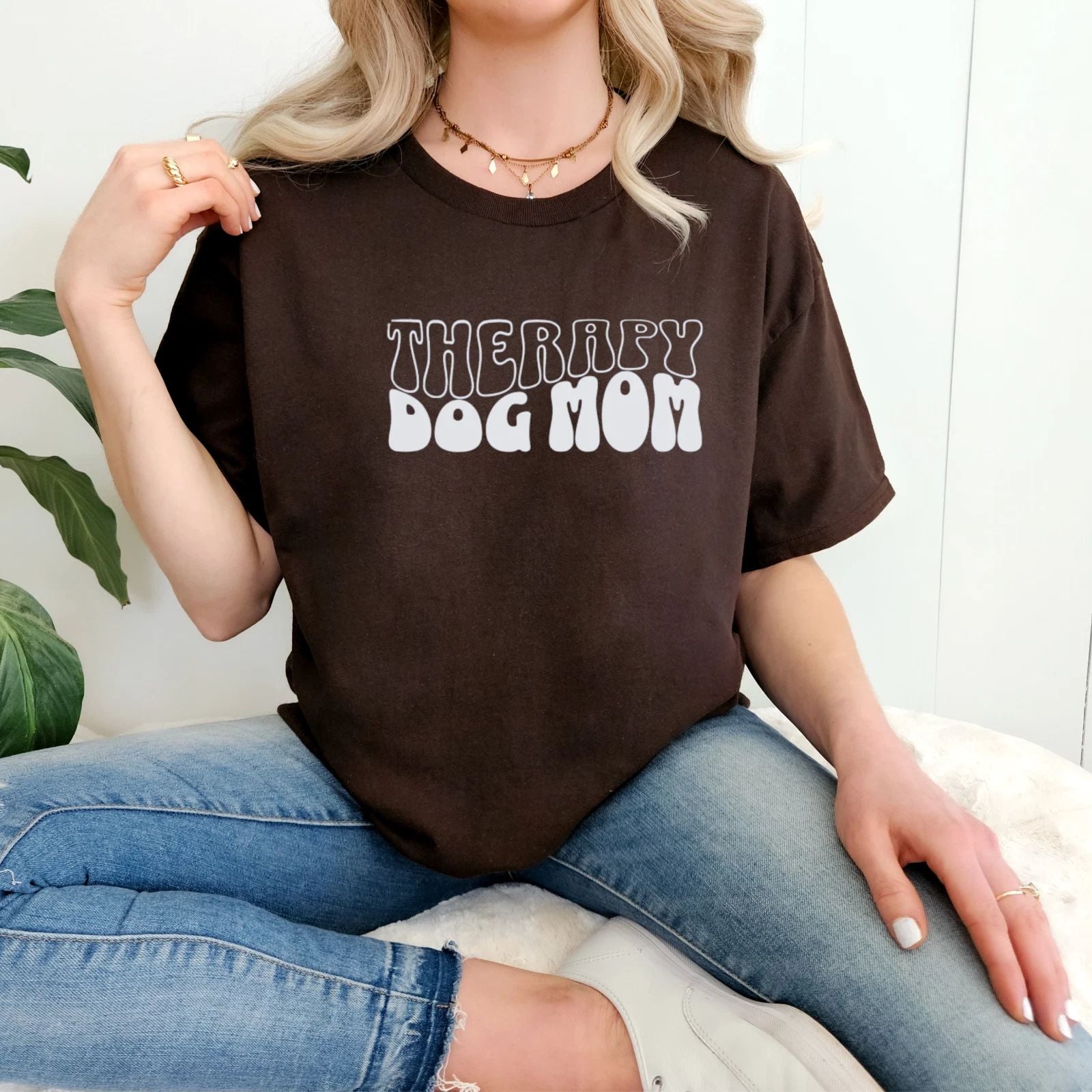 Therapy Dog mom Shirt, Dog Lover Gift, Dog Mom. Unisex T-shirt, Sweatshirt, Hoodie, Long Sleeve Tee - T-Shirt, Sweatshirt, Hoodie